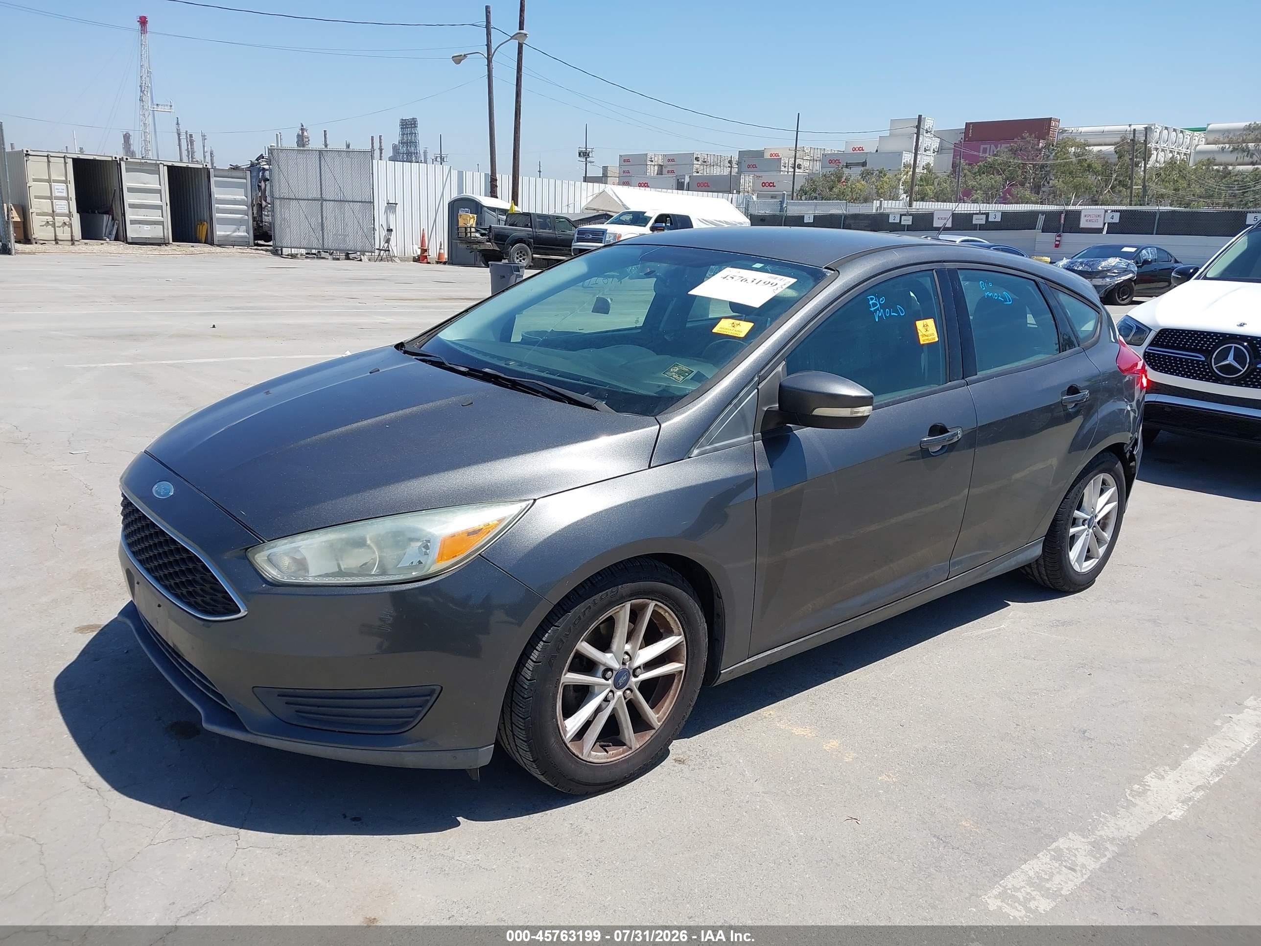 2015 Ford Focus Se Серый vin: 1FADP3K23FL288767