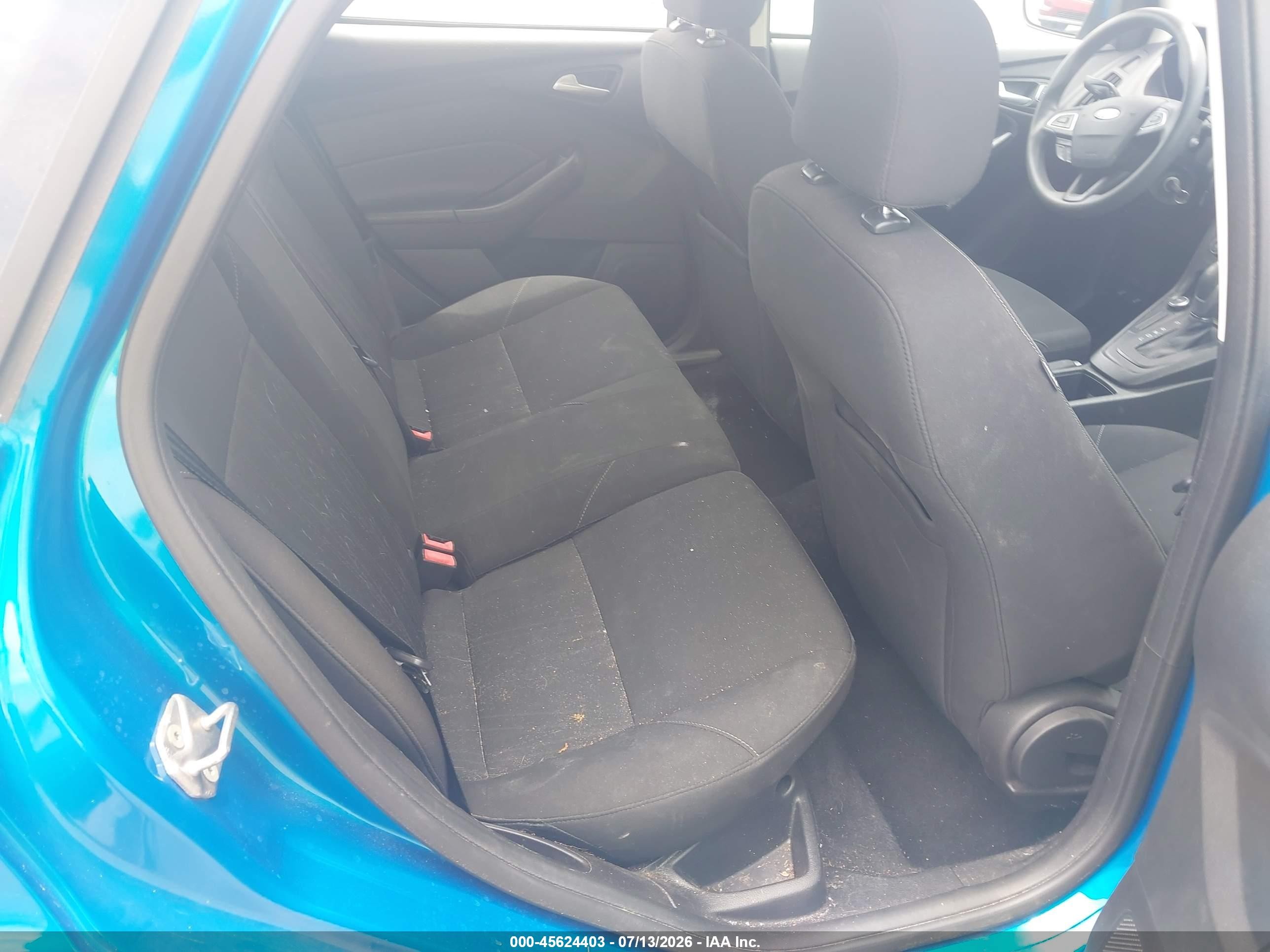 2015 Ford Focus Se Blue vin: 1FADP3K23FL326448