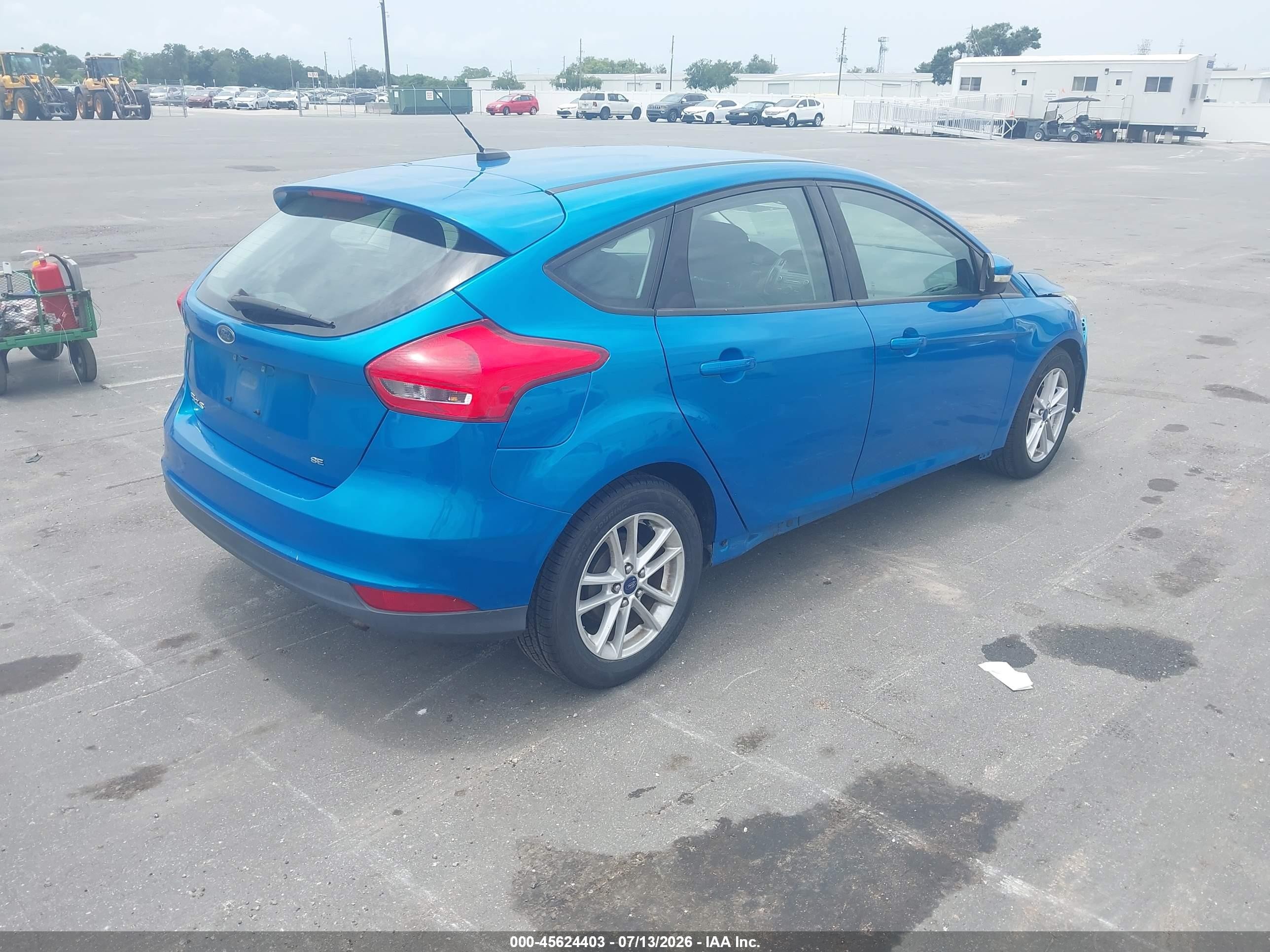 2015 Ford Focus Se Blue vin: 1FADP3K23FL326448