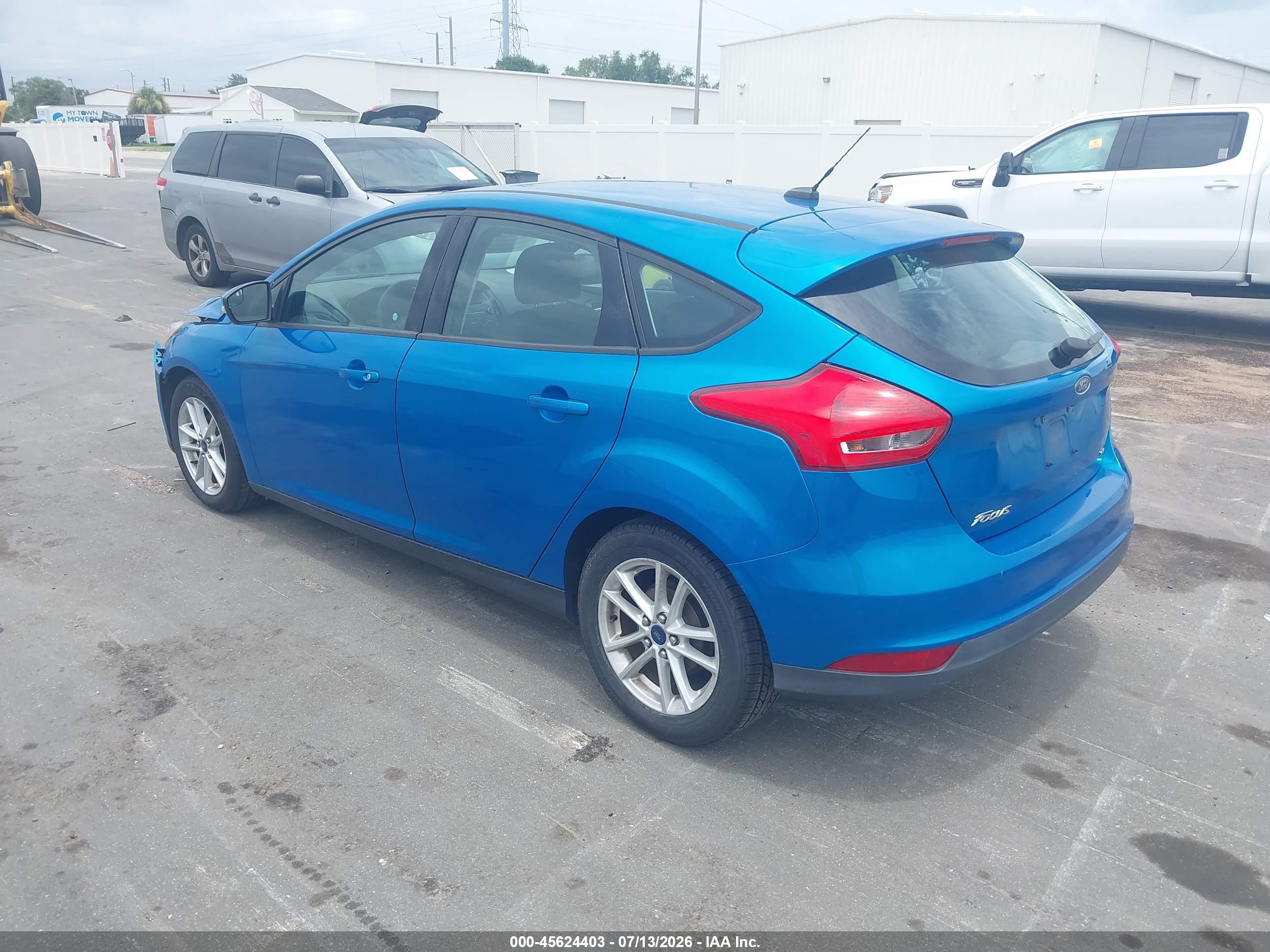 2015 Ford Focus Se Blue vin: 1FADP3K23FL326448