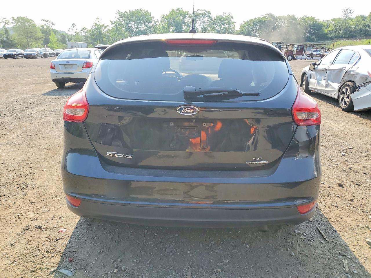 2015 Ford Focus Se Black vin: 1FADP3K23FL348479