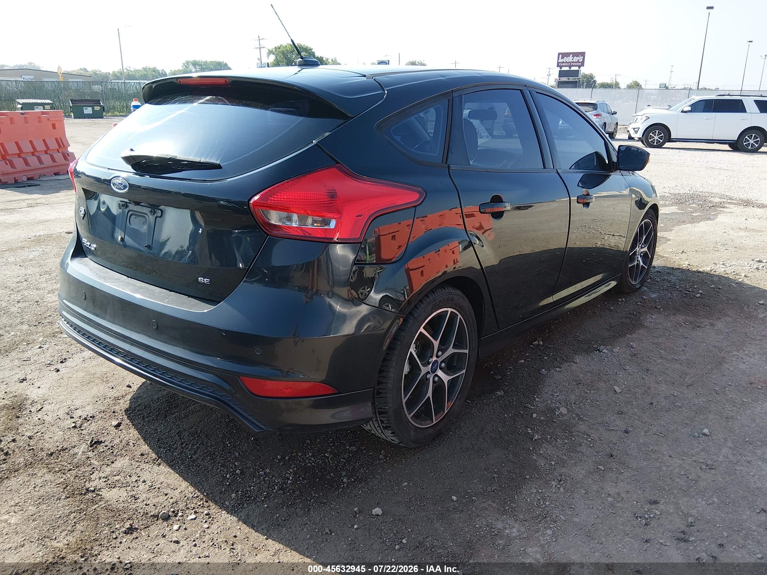 2015 Ford Focus Se Черный vin: 1FADP3K23FL357991