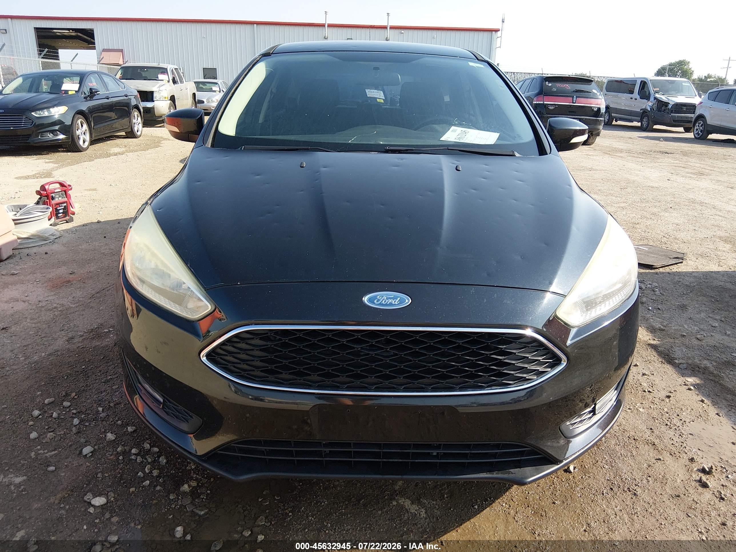 2015 Ford Focus Se Черный vin: 1FADP3K23FL357991