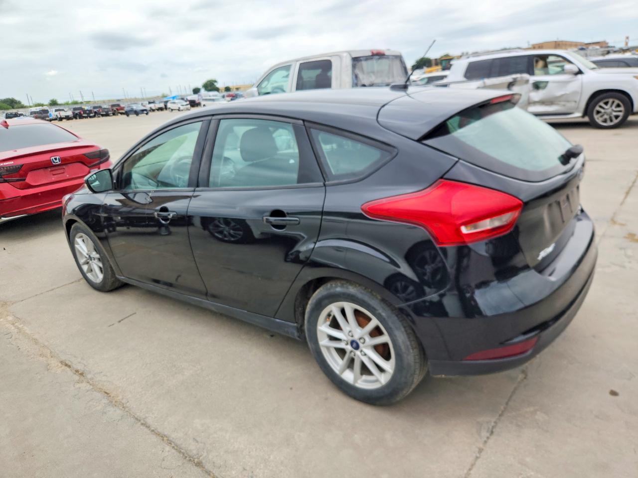 2015 Ford Focus Se Black vin: 1FADP3K23FL377092