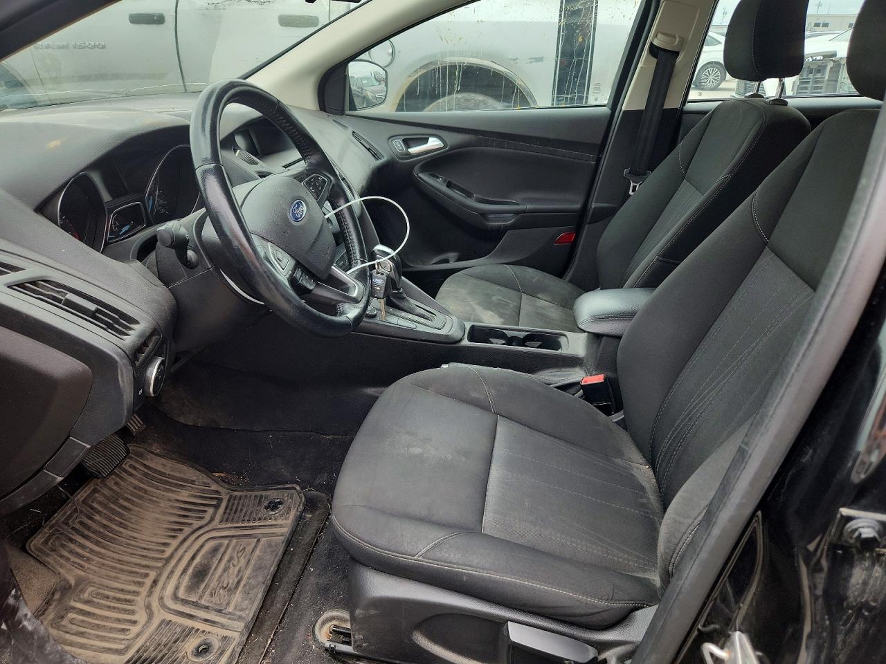 2015 Ford Focus Se Black vin: 1FADP3K23FL377092