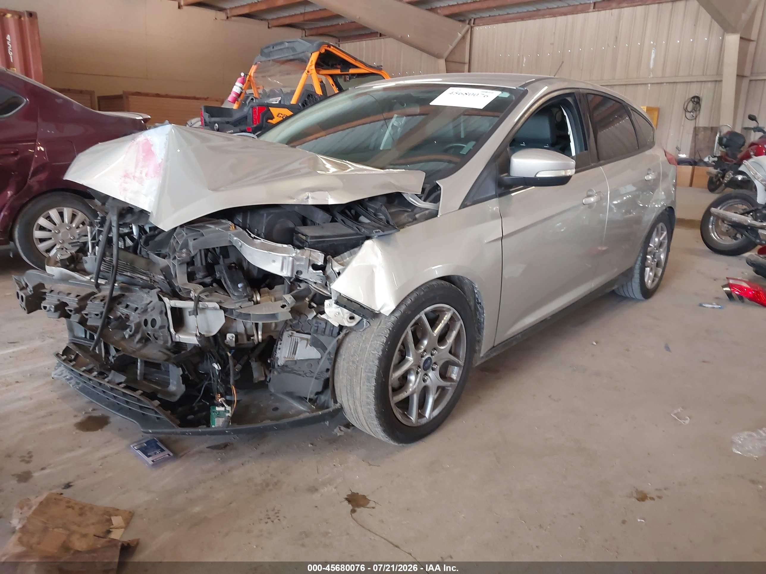 2015 Ford Focus Se Silver vin: 1FADP3K23FL386620