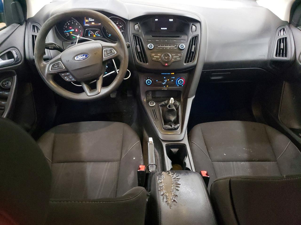 2016 Ford Focus Se Blue vin: 1FADP3K23GL201080