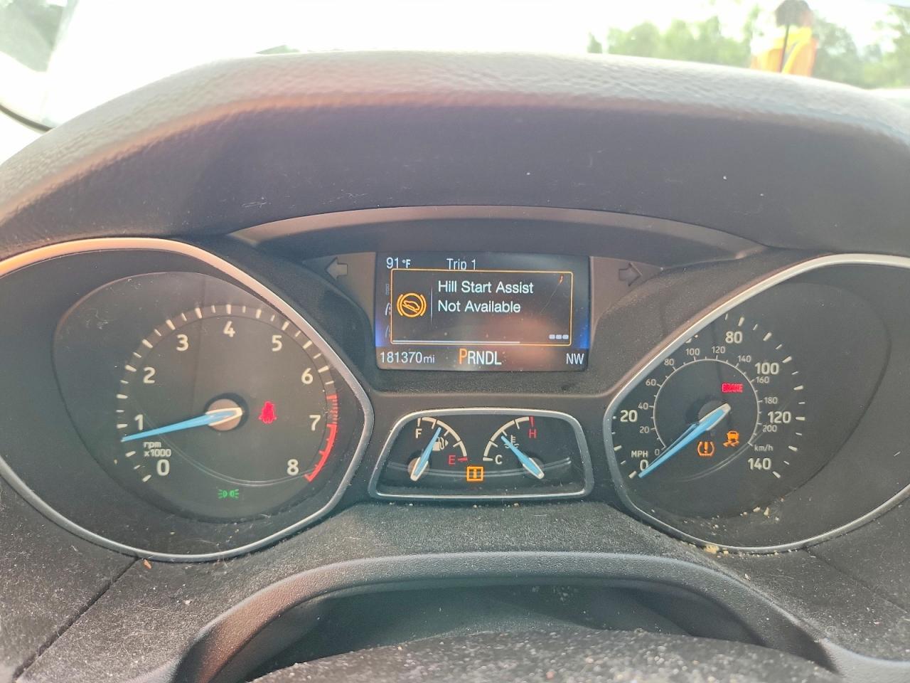 2016 Ford Focus Se Silver vin: 1FADP3K23GL242325