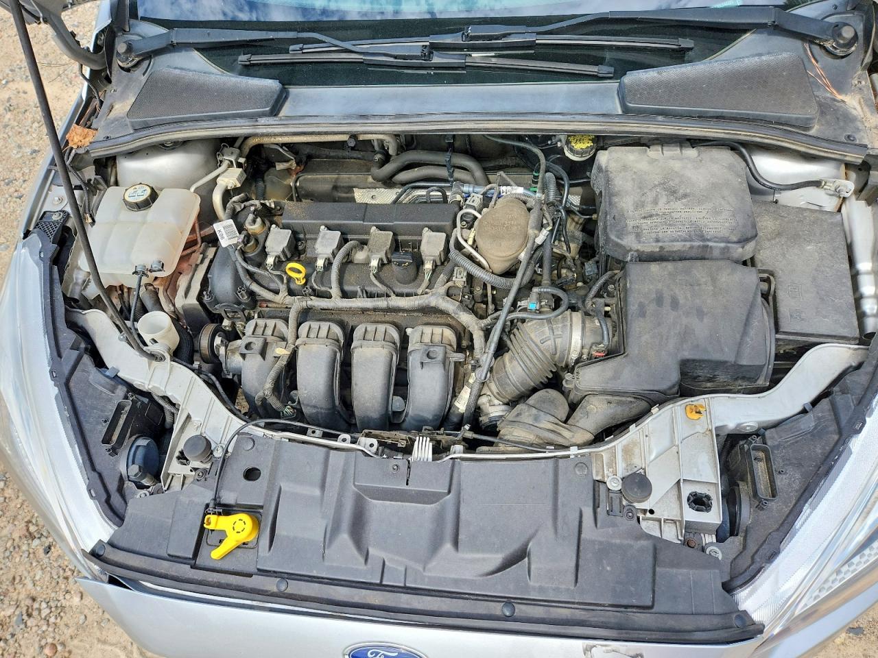 2016 Ford Focus Se Silver vin: 1FADP3K23GL242325