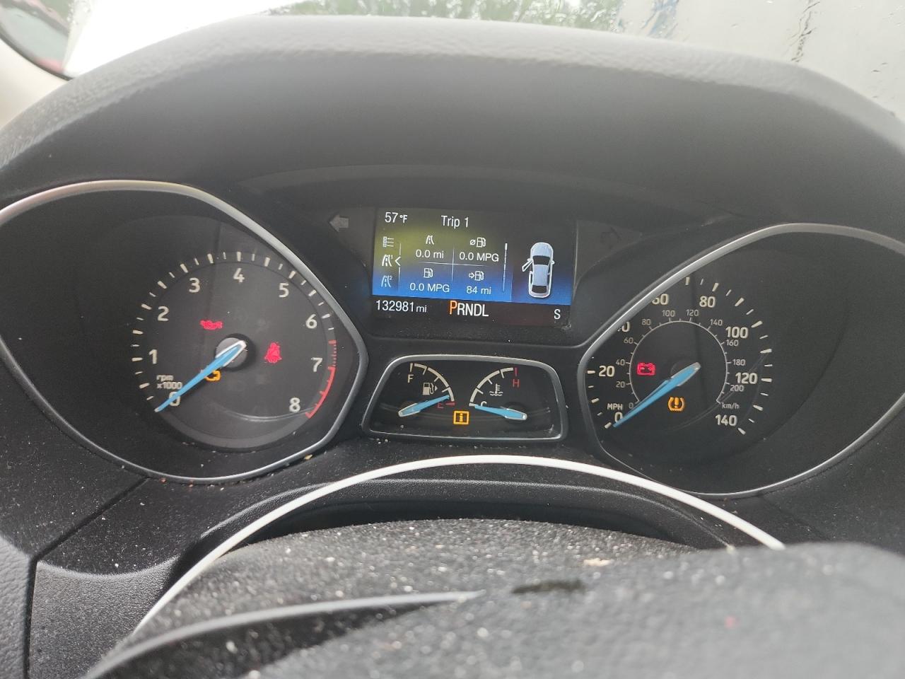 2016 Ford Focus Se White vin: 1FADP3K23GL339041 Damage: Warning Light - Engine, On, Unacceptable