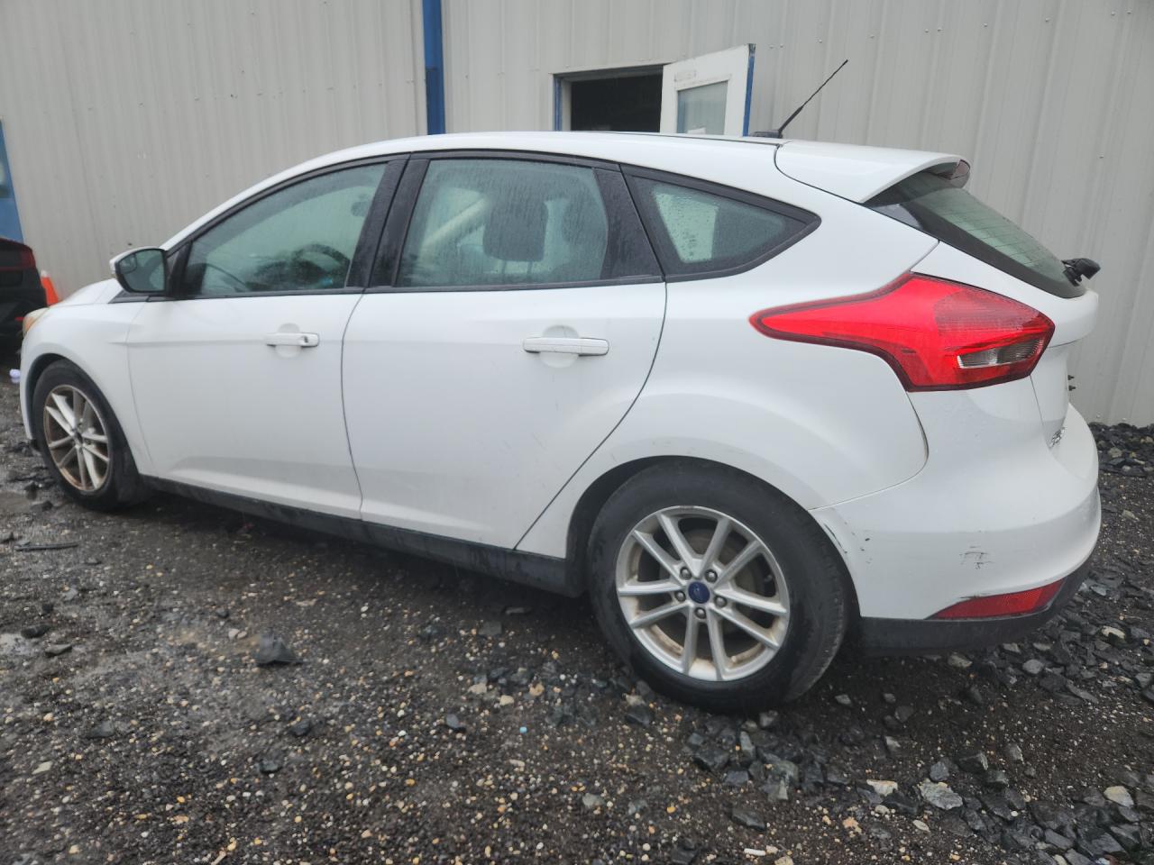 2016 Ford Focus Se White vin: 1FADP3K23GL339041 Damage: Left Qtr Panel, Dent(S) W/ Paint Dmg, 1 To 2 Inches