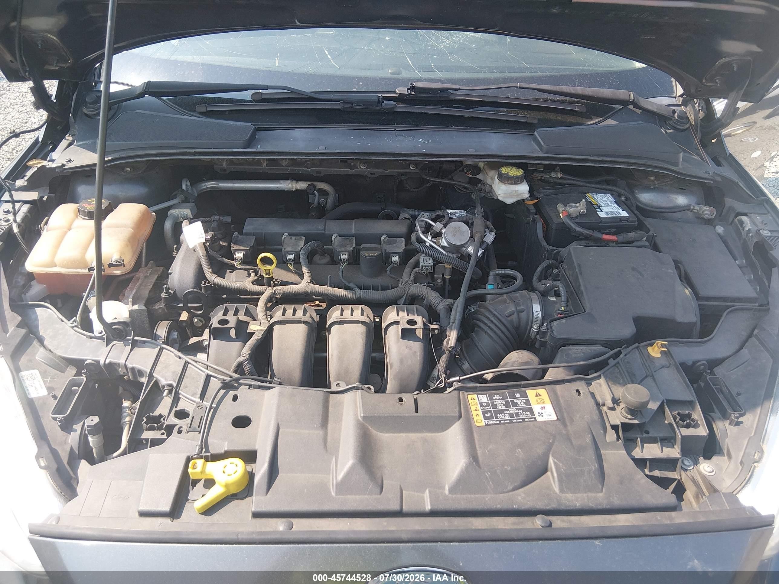 2018 Ford Focus Se Gray vin: 1FADP3K23JL212393