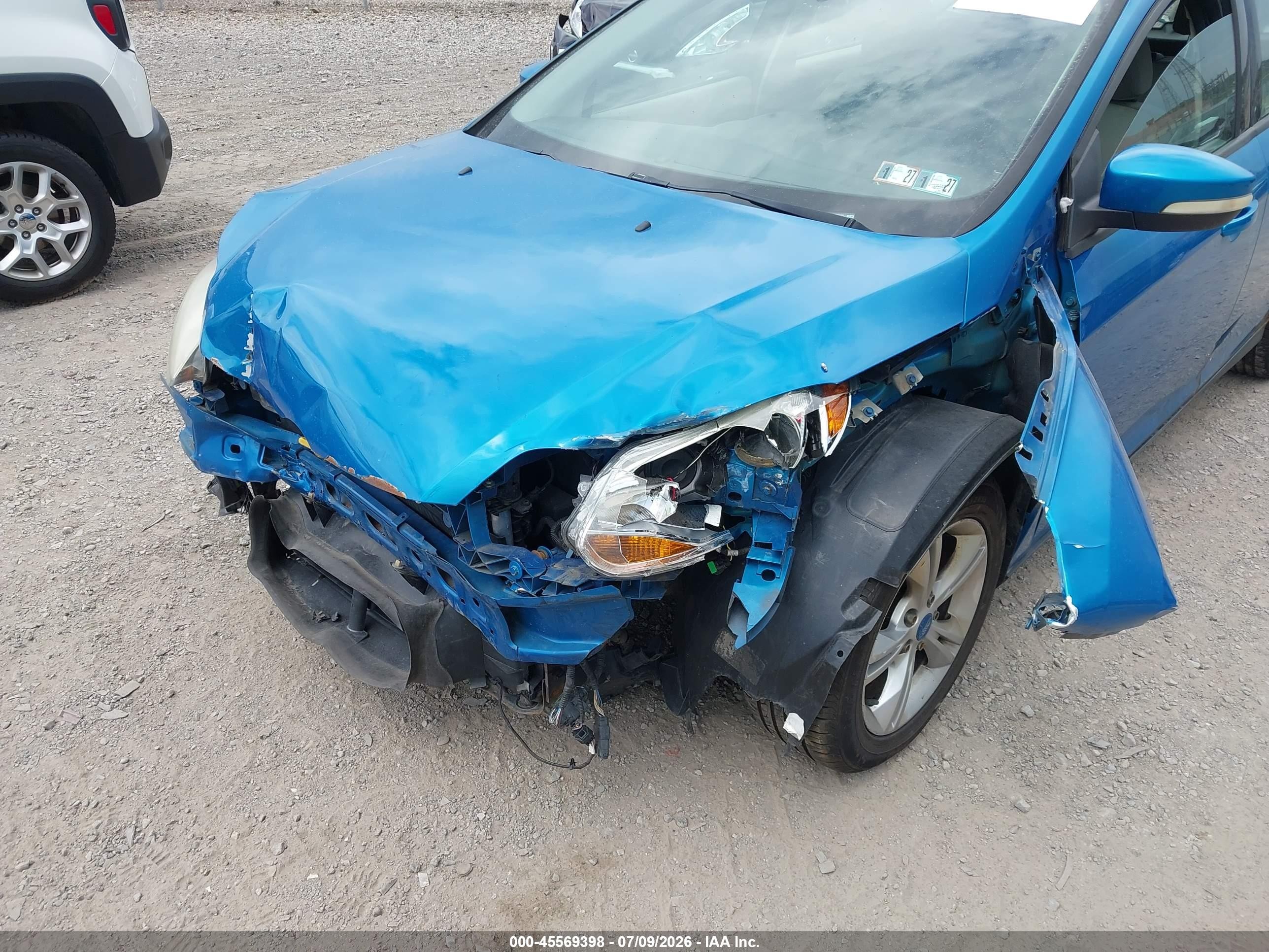2013 Ford Focus Se Blue vin: 1FADP3K24DL105373