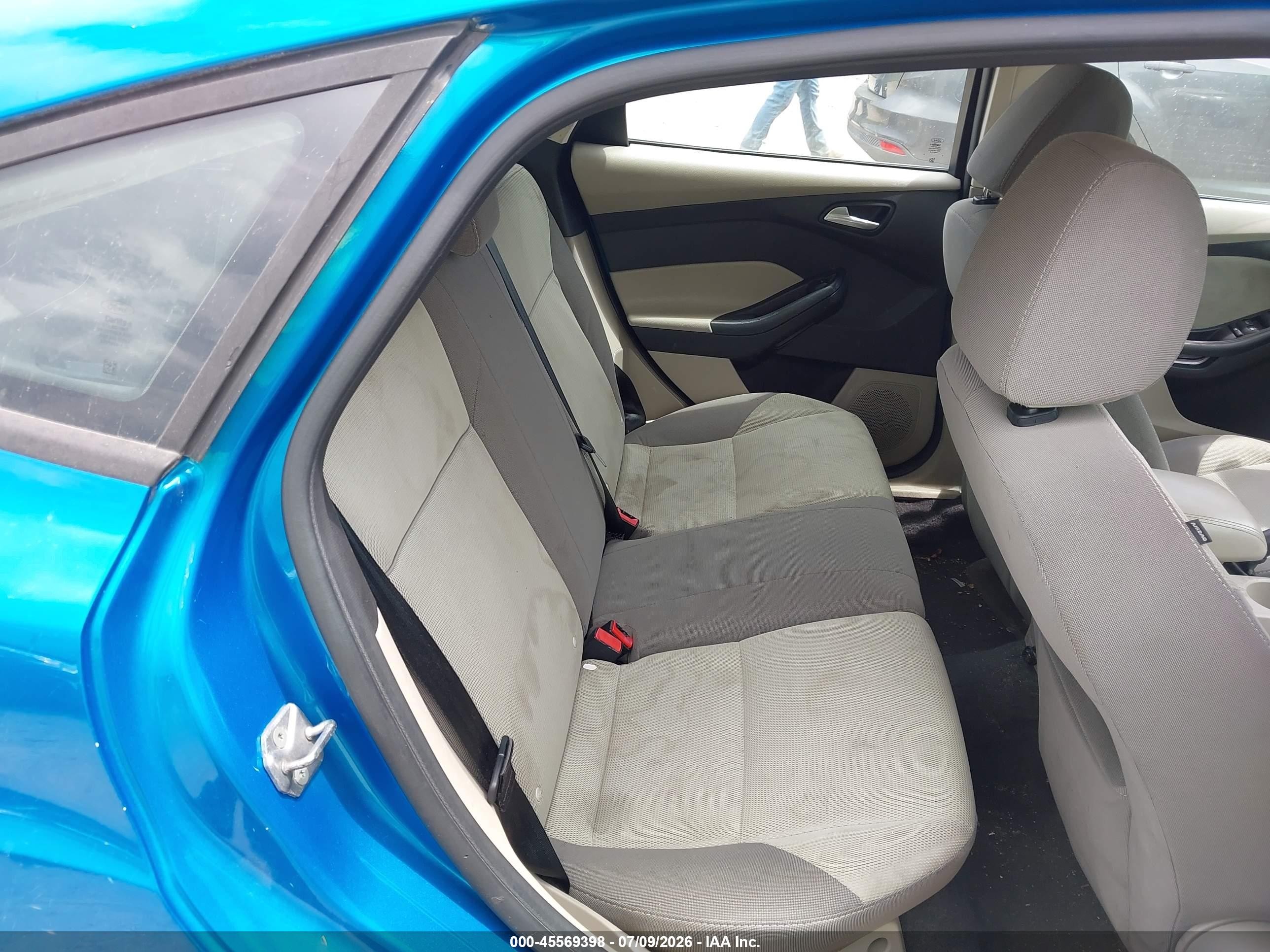 2013 Ford Focus Se Blue vin: 1FADP3K24DL105373
