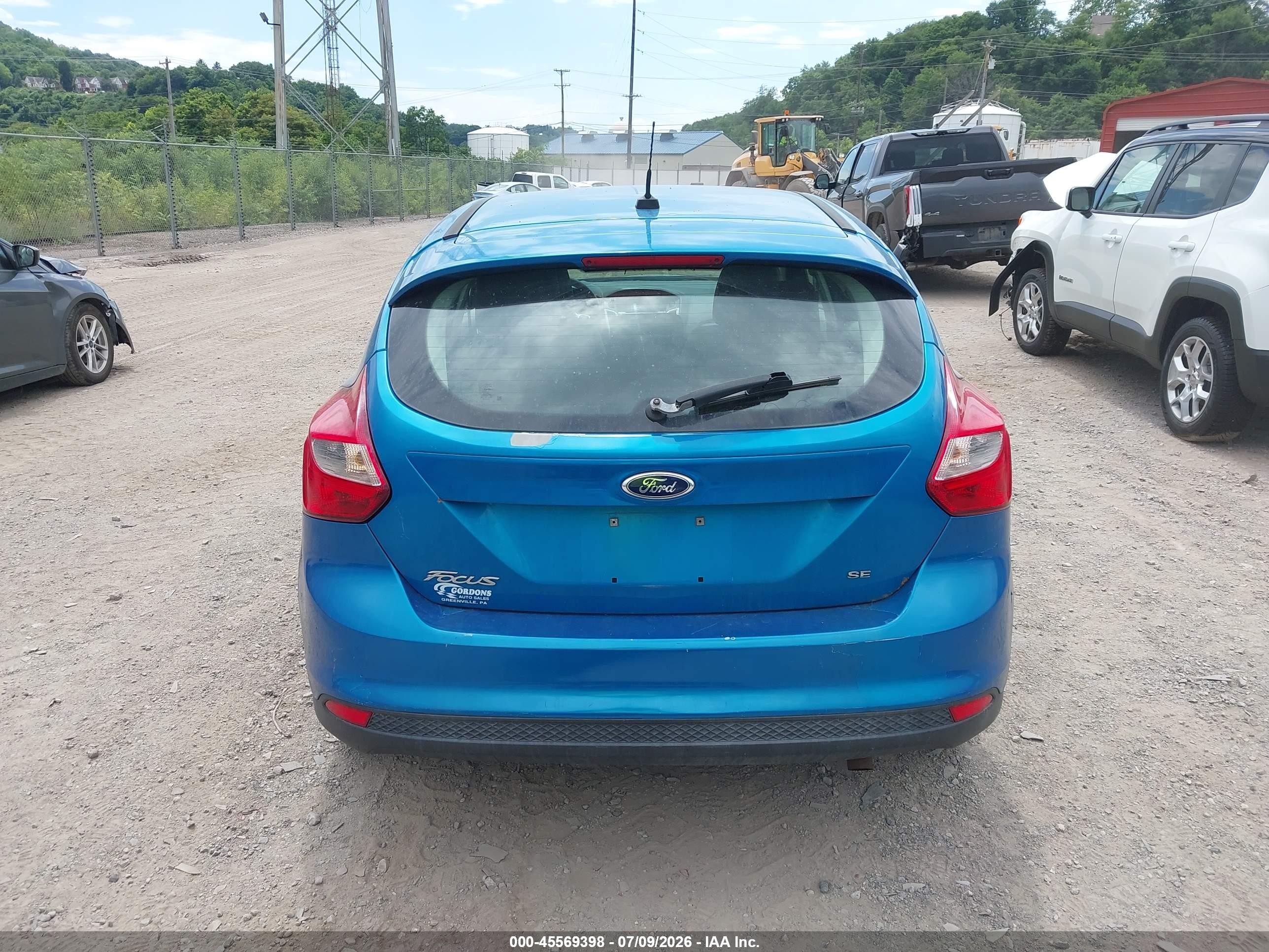 2013 Ford Focus Se Blue vin: 1FADP3K24DL105373