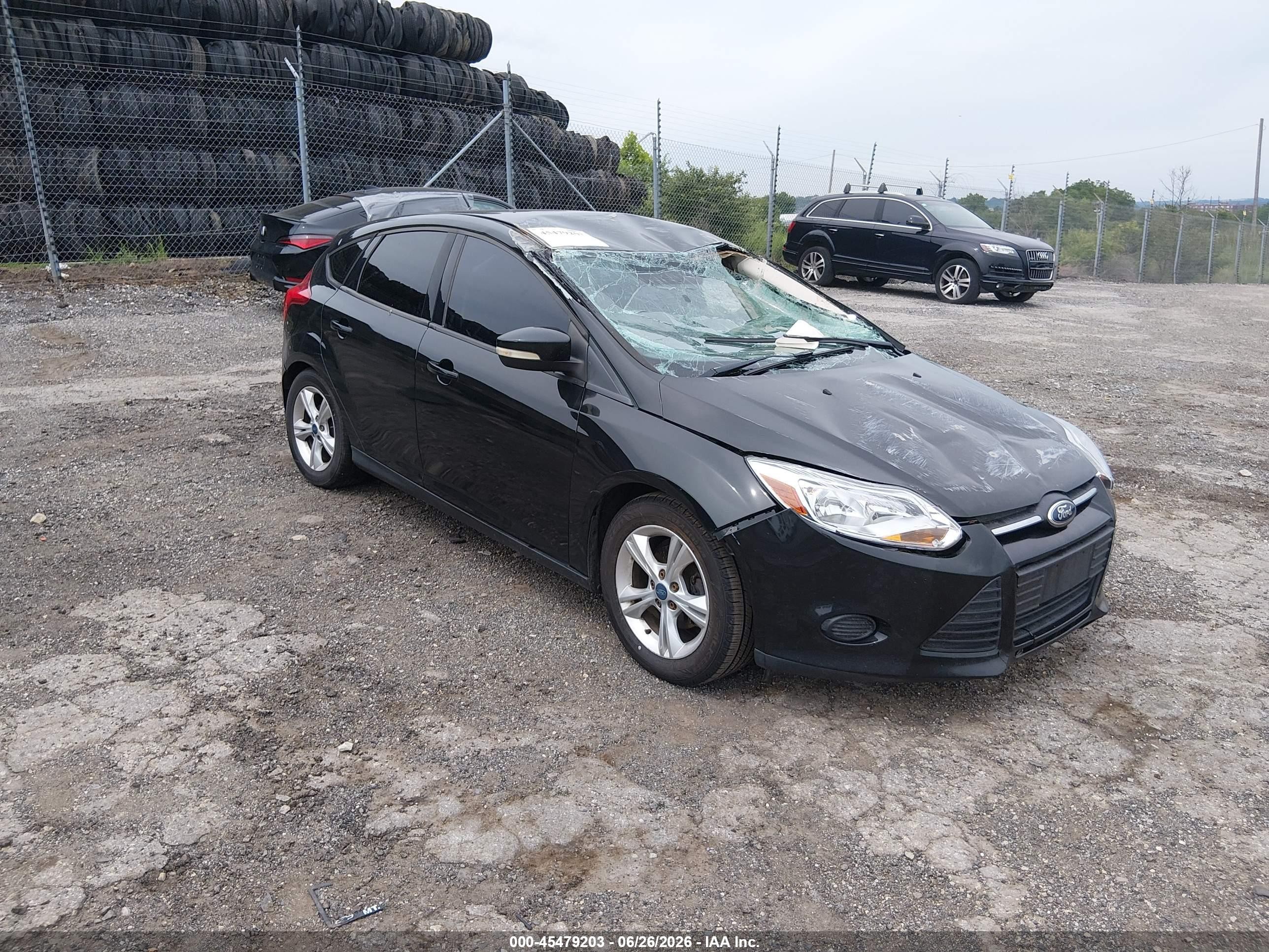 2013 Ford Focus Se Черный vin: 1FADP3K24DL112002