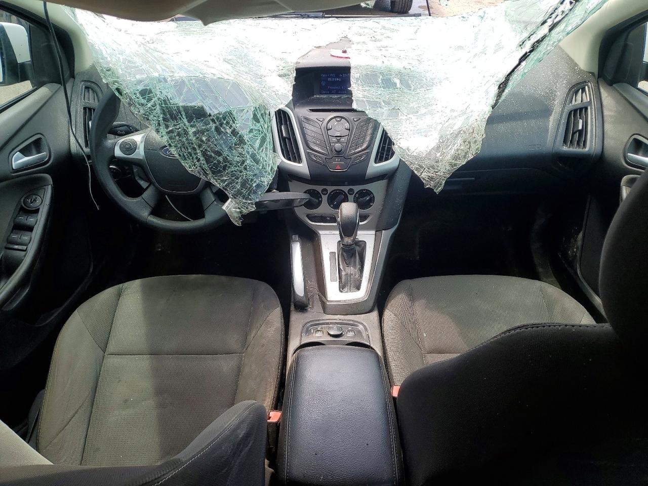 2013 Ford Focus Se Белый vin: 1FADP3K24DL147199