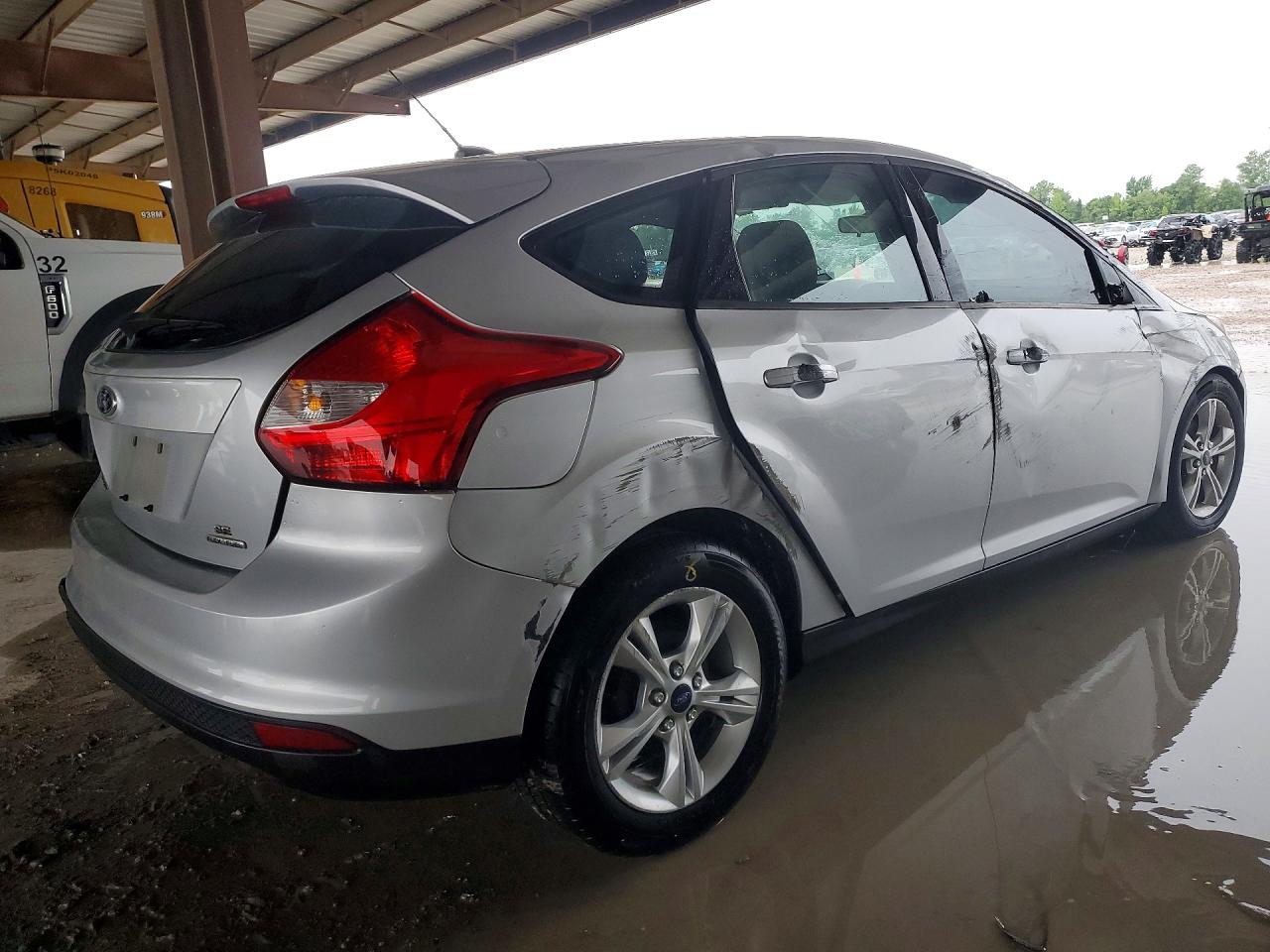 2013 Ford Focus Se Silver vin: 1FADP3K24DL155674