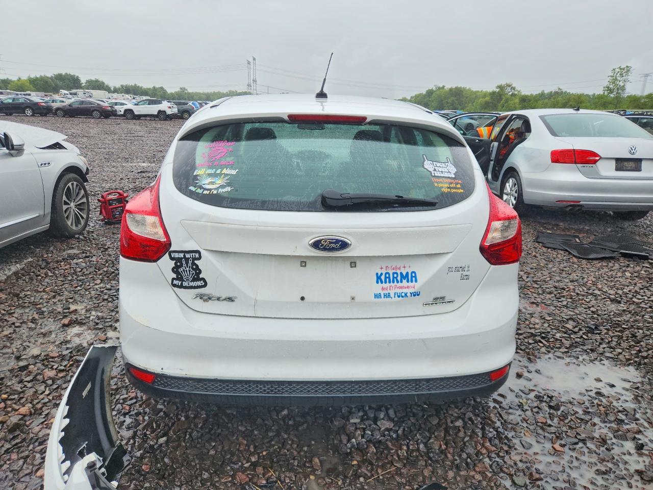 2013 Ford Focus Se White vin: 1FADP3K24DL231197
