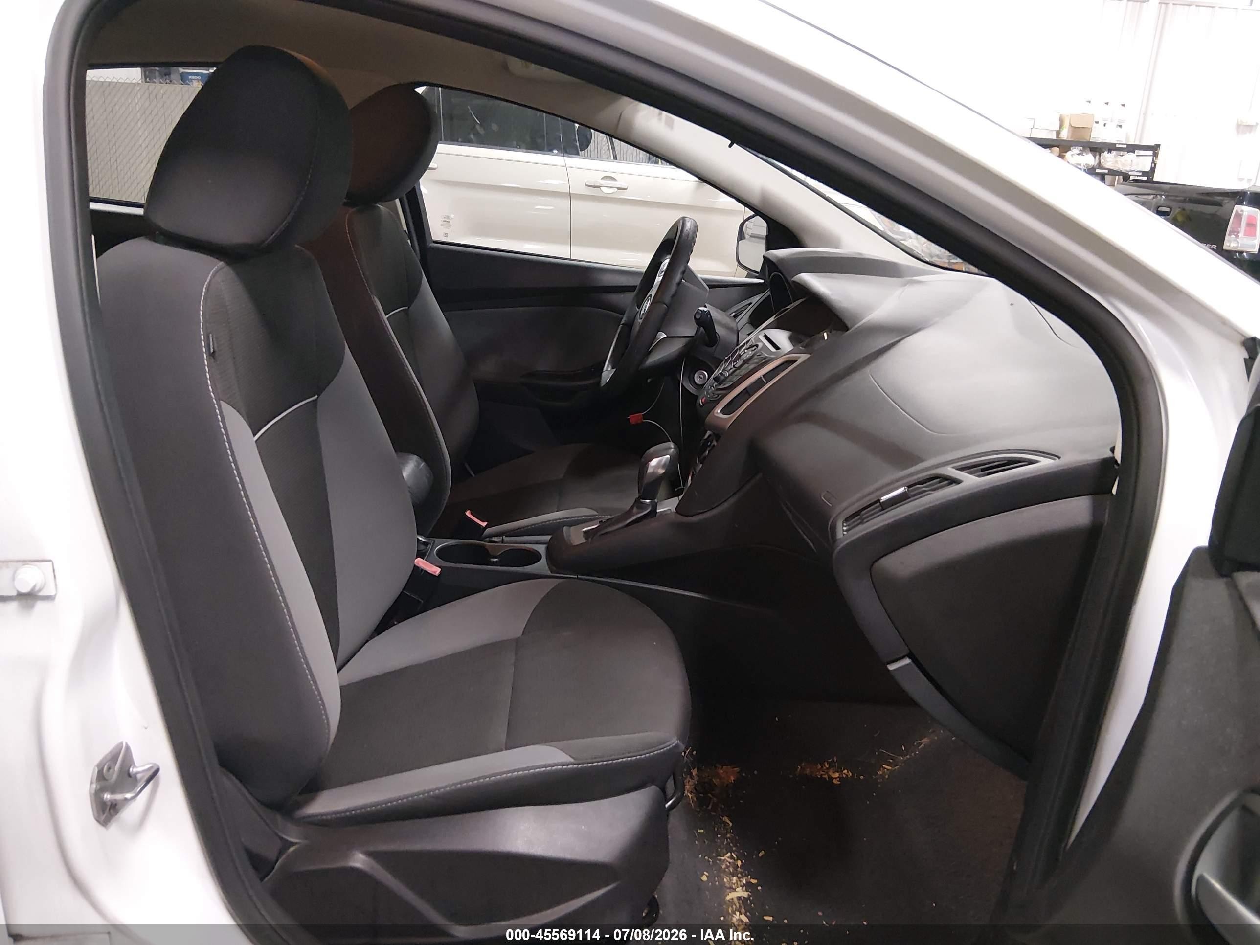 2013 Ford Focus Se White vin: 1FADP3K24DL234410