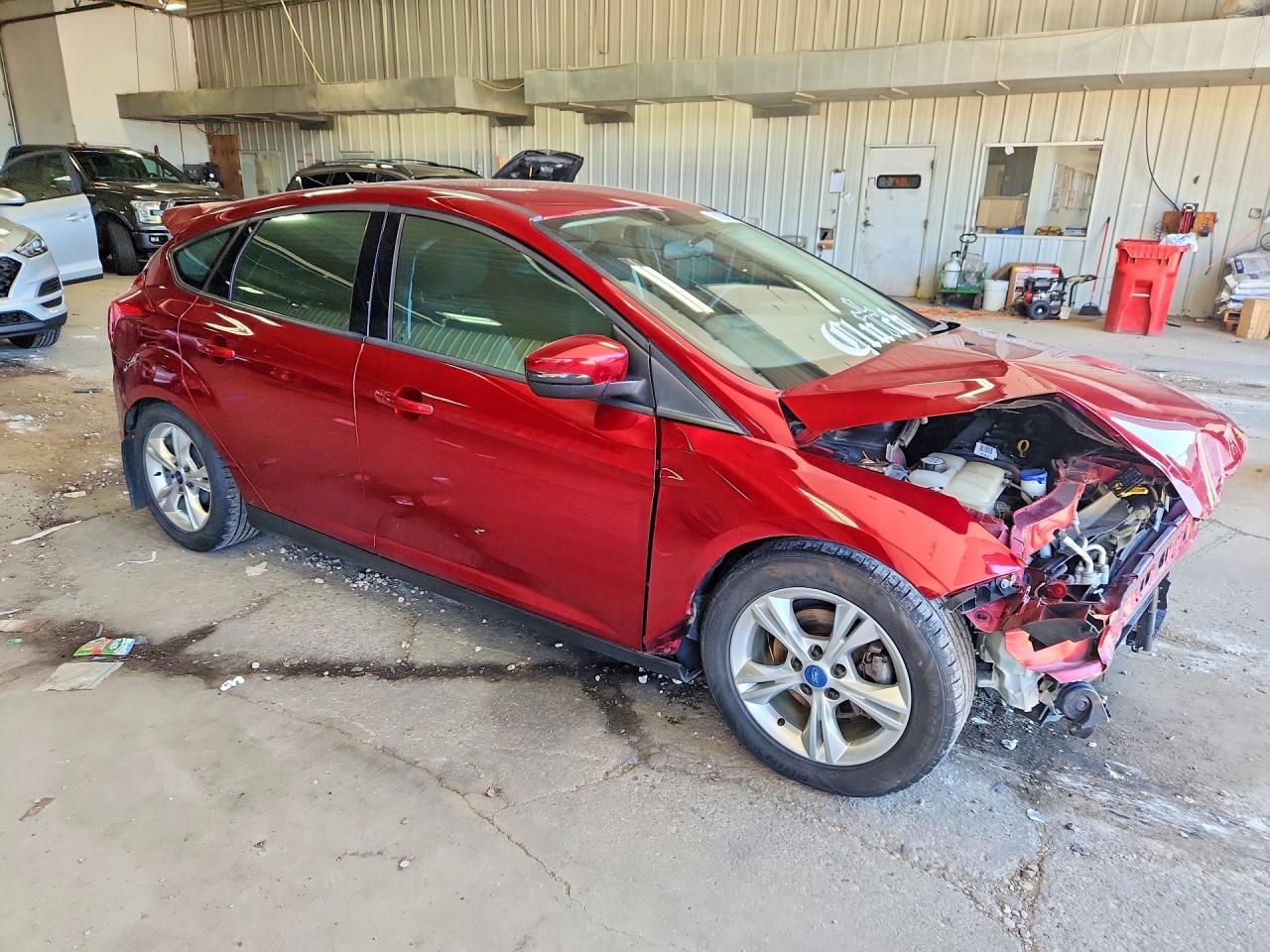 2013 Ford Focus Se Красный vin: 1FADP3K24DL261011