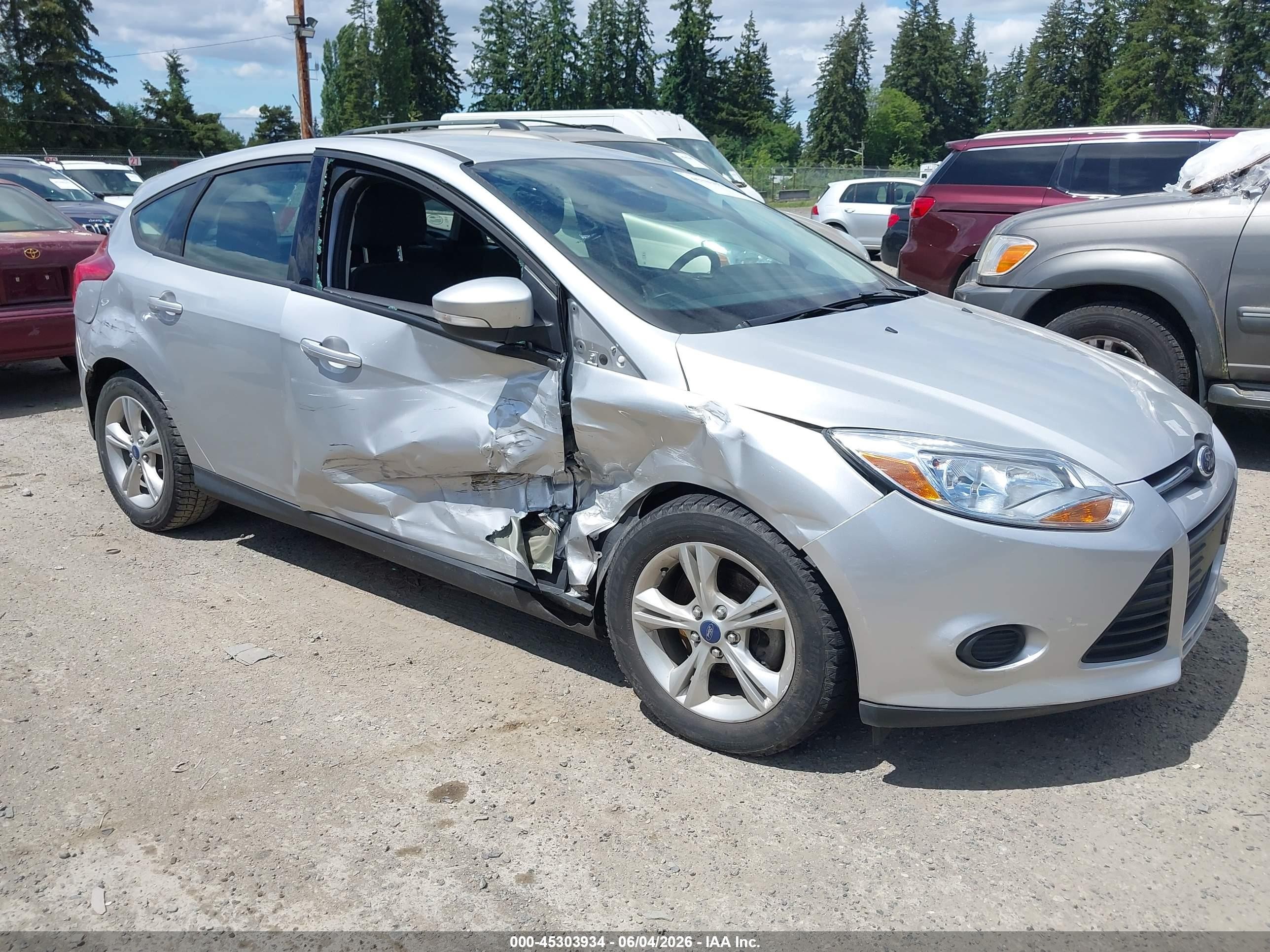 2013 Ford Focus Se Silver vin: 1FADP3K24DL271618