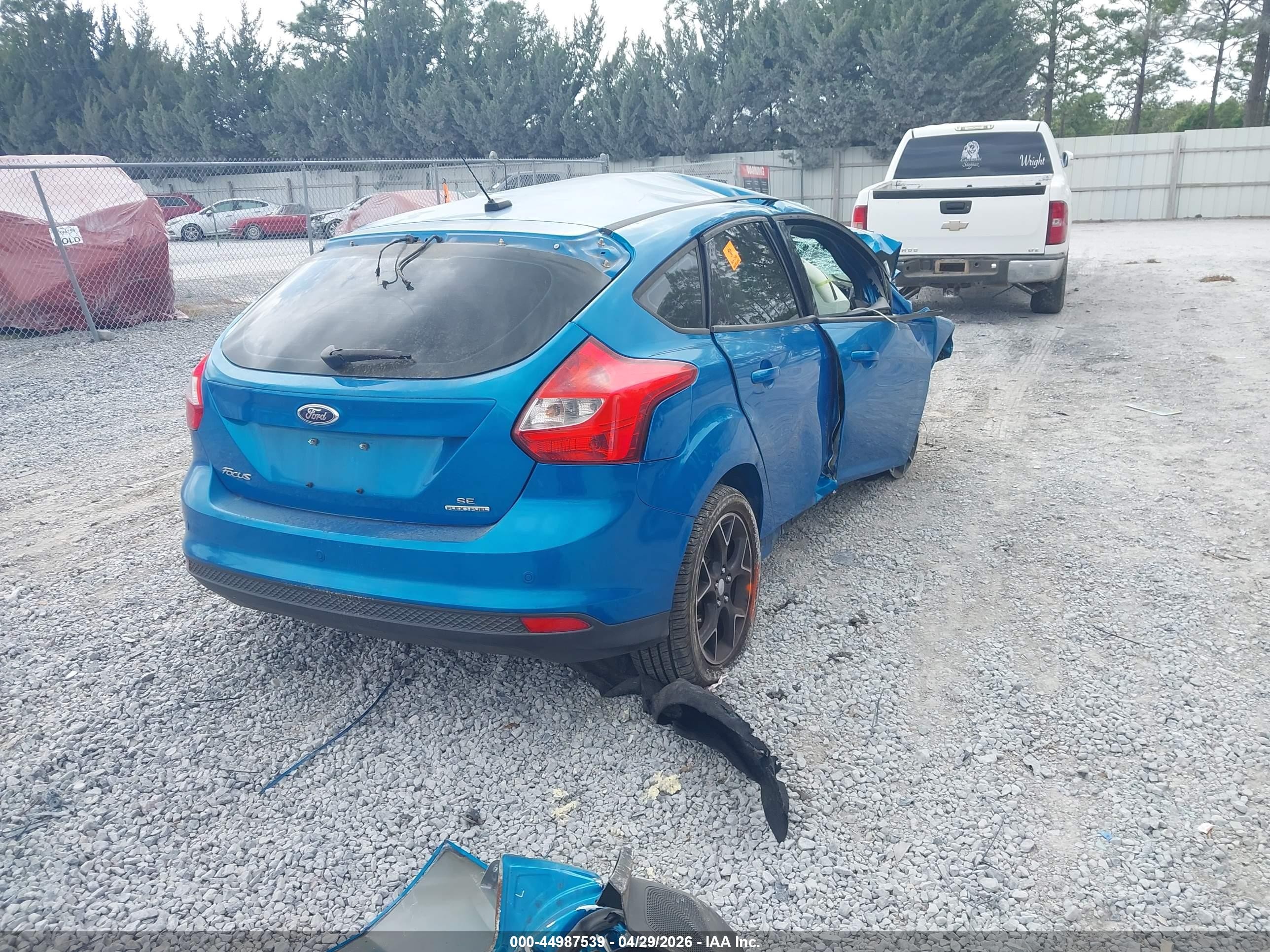 2013 Ford Focus Se Blue vin: 1FADP3K24DL275393