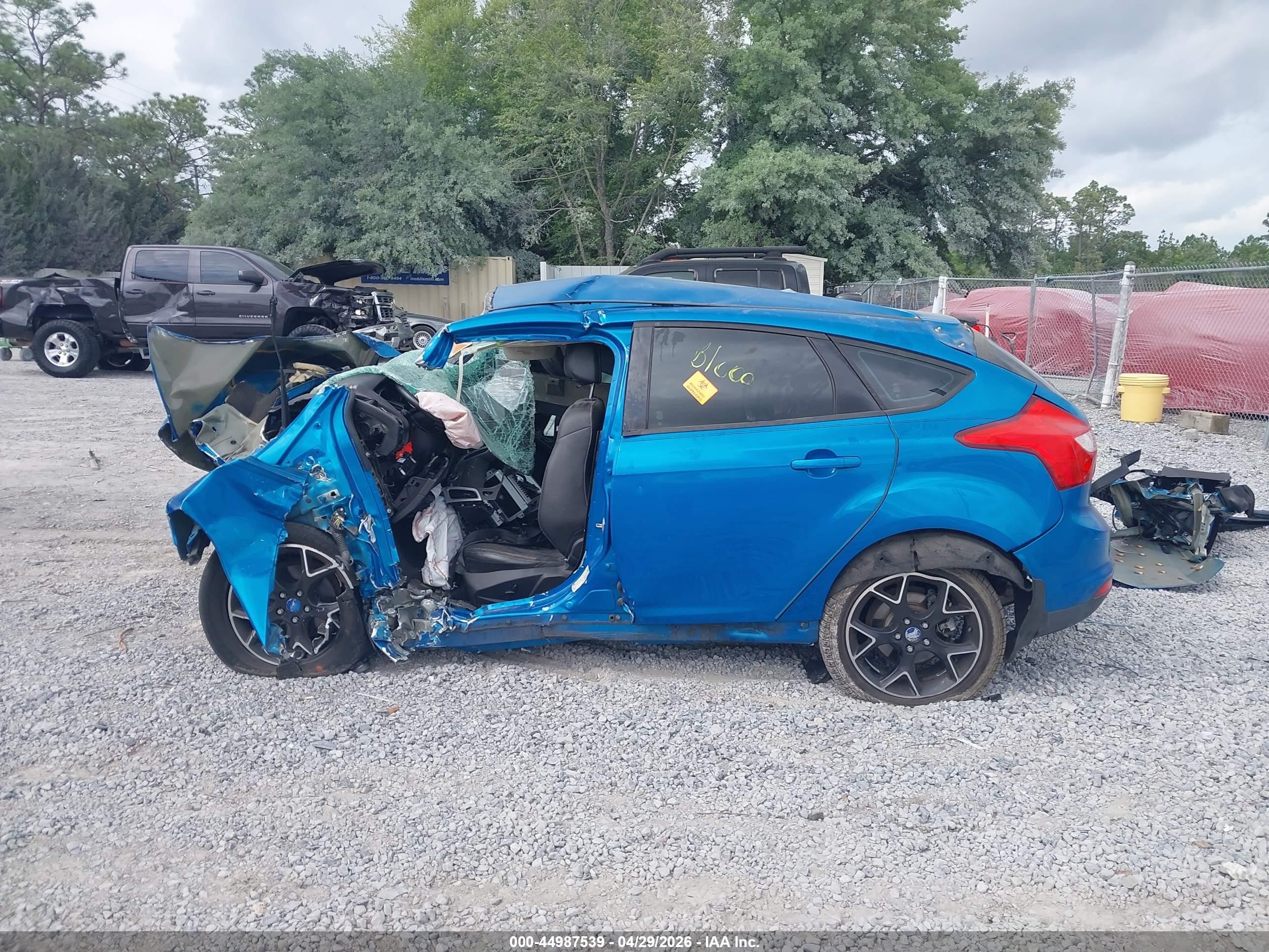 2013 Ford Focus Se Blue vin: 1FADP3K24DL275393