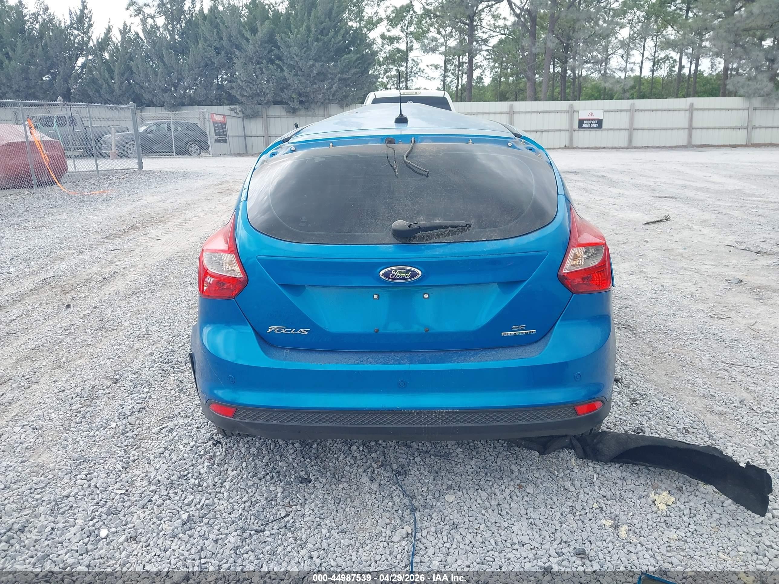 2013 Ford Focus Se Blue vin: 1FADP3K24DL275393