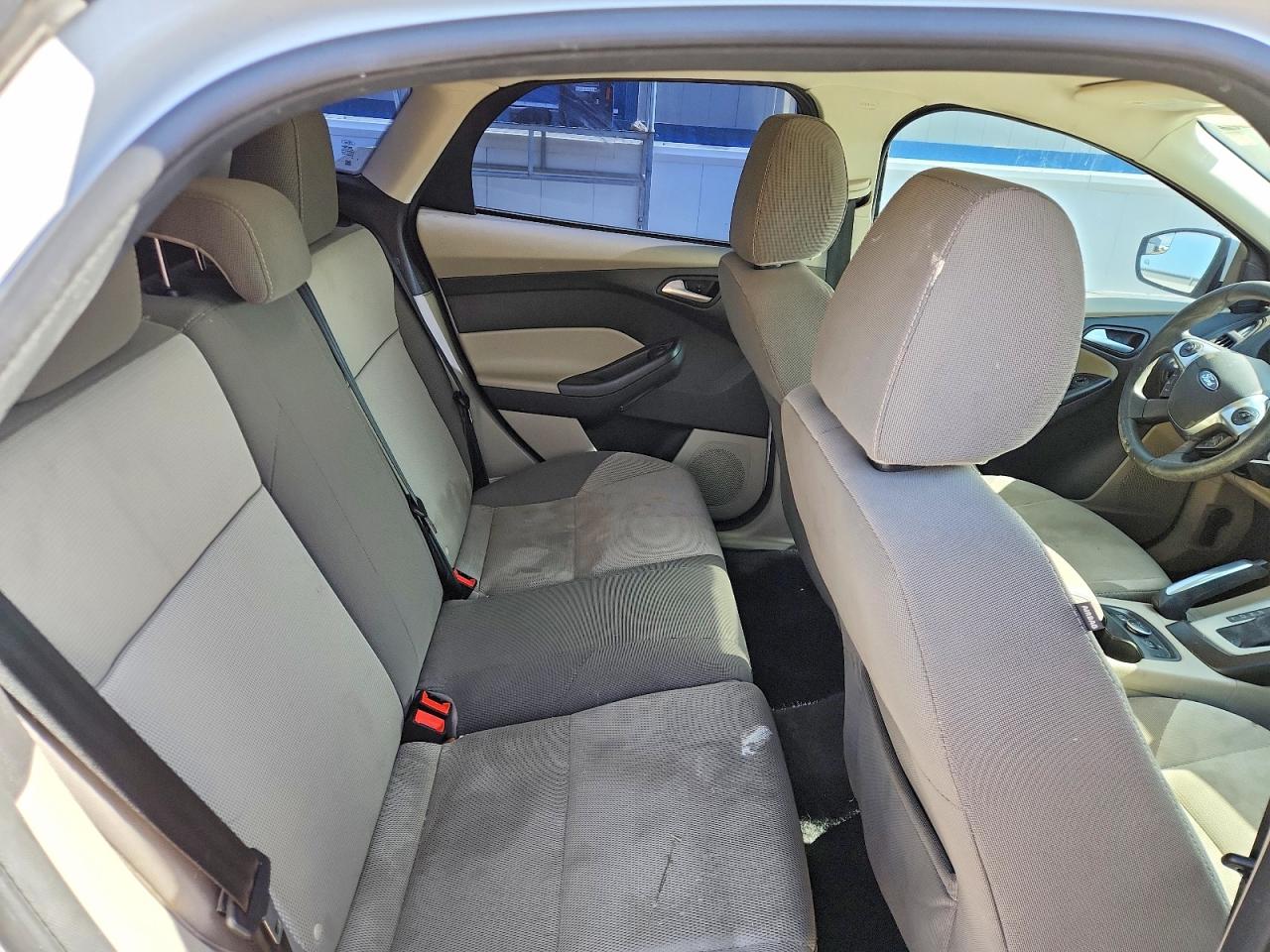 2013 Ford Focus Se Белый vin: 1FADP3K24DL277564