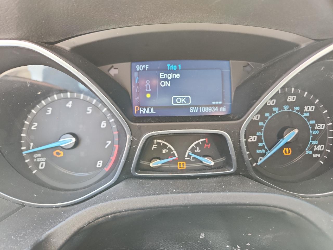 2013 Ford Focus Se Белый vin: 1FADP3K24DL277564 Damage: Warning Light - Engine, On, Unacceptable