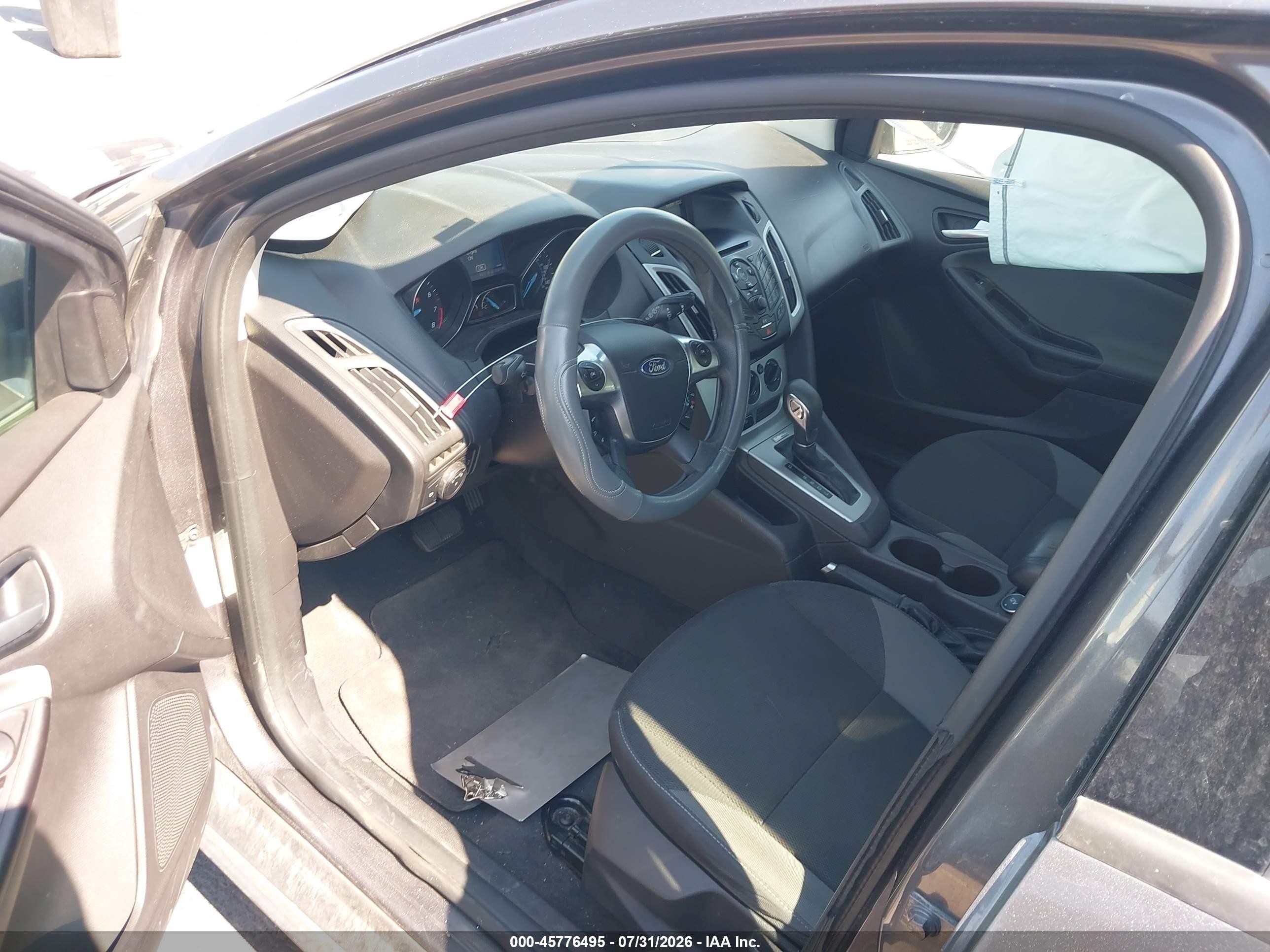 2013 Ford Focus Se Gray vin: 1FADP3K24DL325547