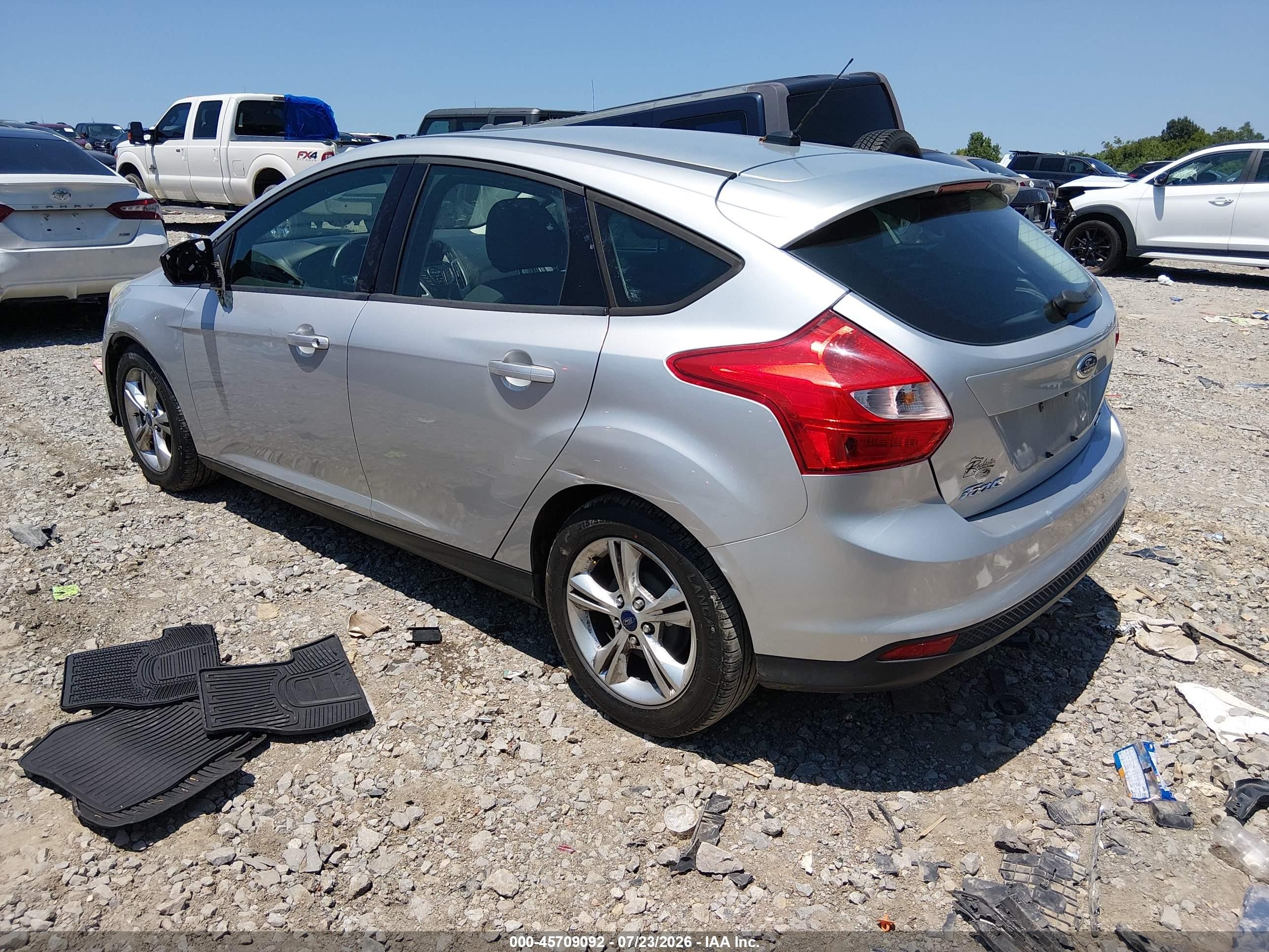 2013 Ford Focus Se Silver vin: 1FADP3K24DL335026