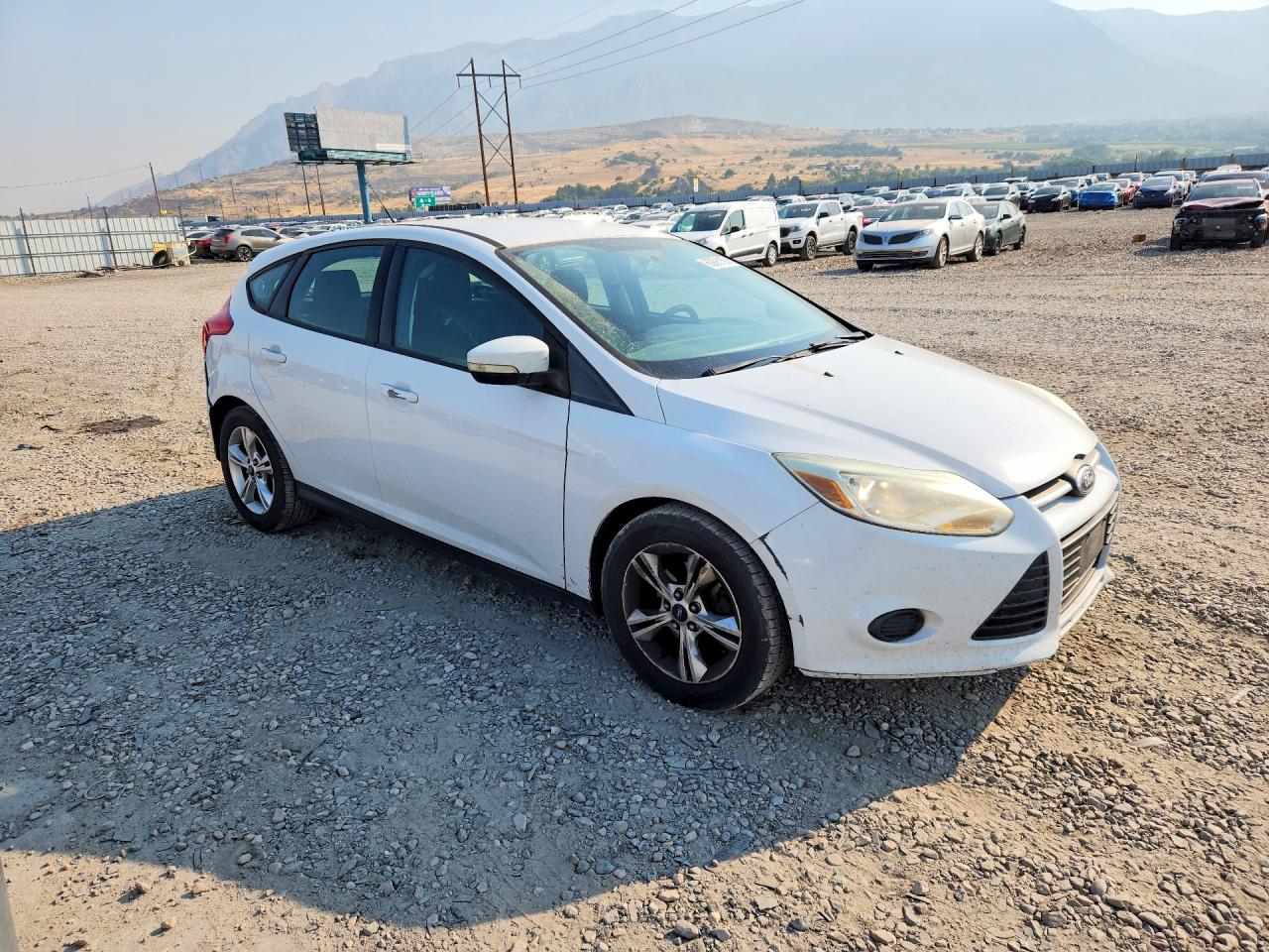 2013 Ford Focus Se White vin: 1FADP3K24DL339268