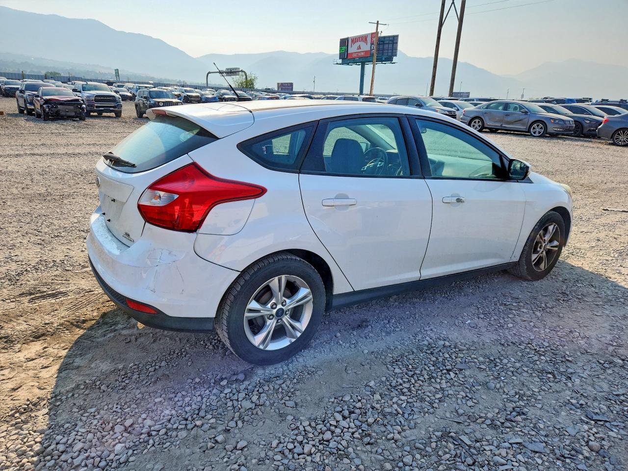 2013 Ford Focus Se White vin: 1FADP3K24DL339268