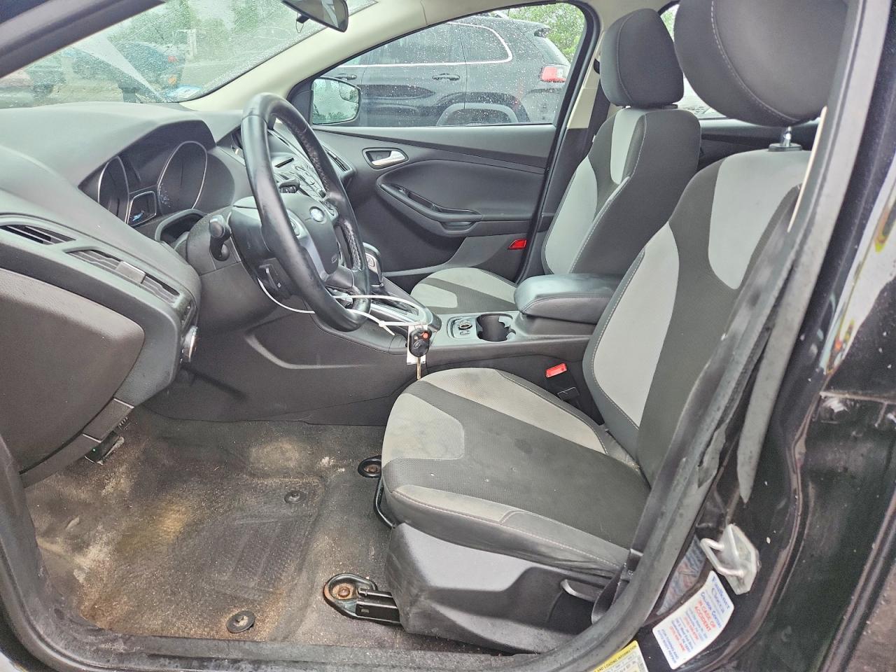 2014 Ford Focus Se Черный vin: 1FADP3K24EL102474