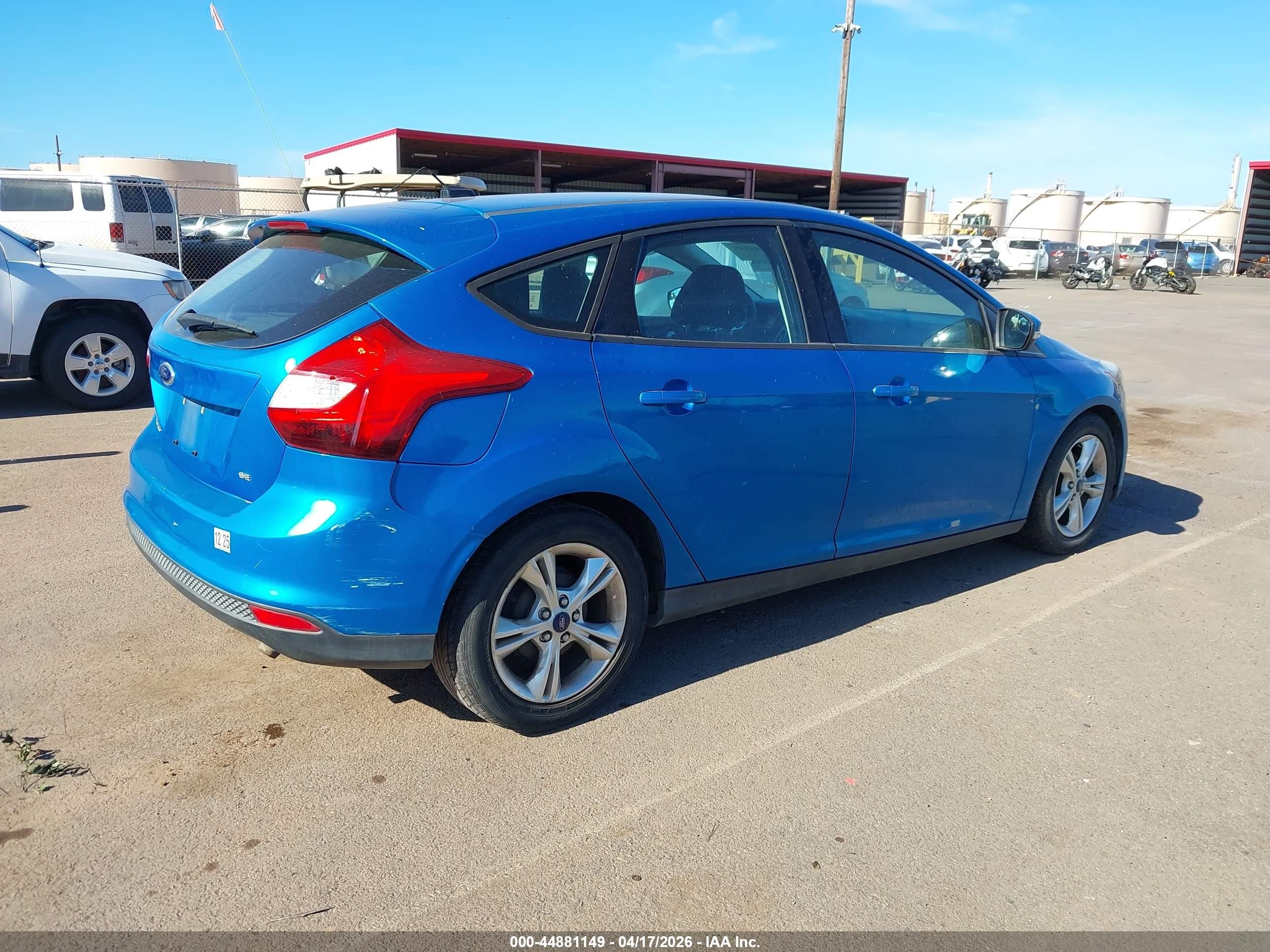 2014 Ford Focus Se Blue vin: 1FADP3K24EL112339