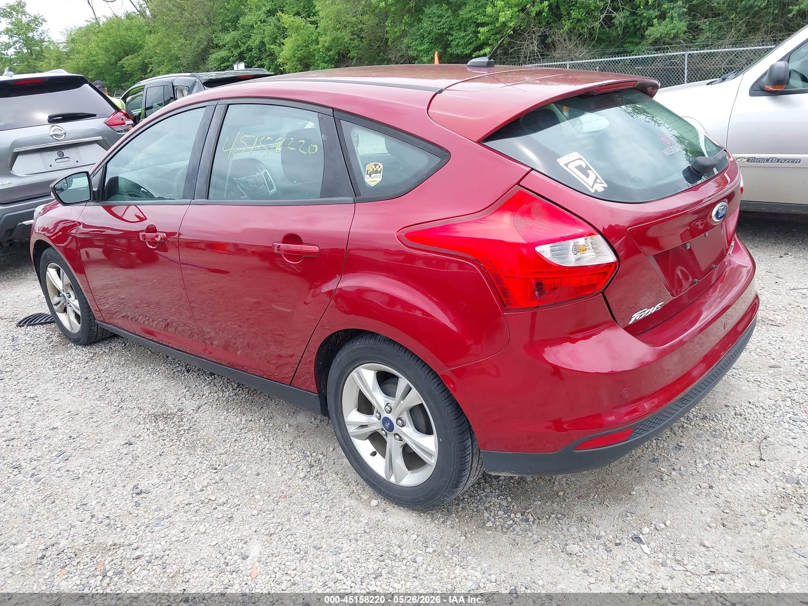 2014 Ford Focus Se Maroon vin: 1FADP3K24EL116410
