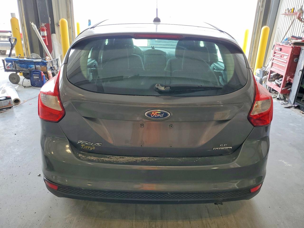 2014 Ford Focus Se Silver vin: 1FADP3K24EL122725