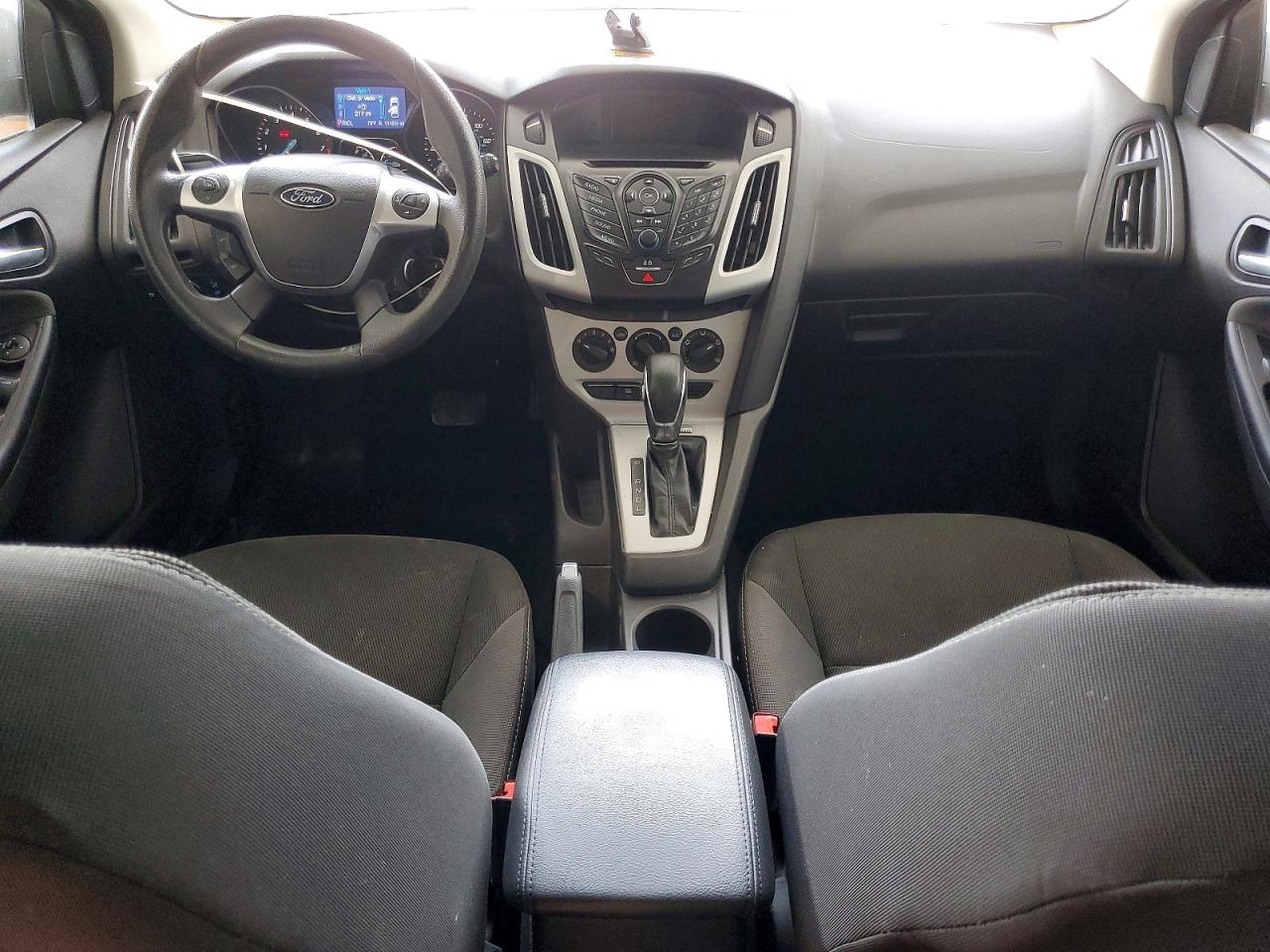 2014 Ford Focus Se Silver vin: 1FADP3K24EL122725