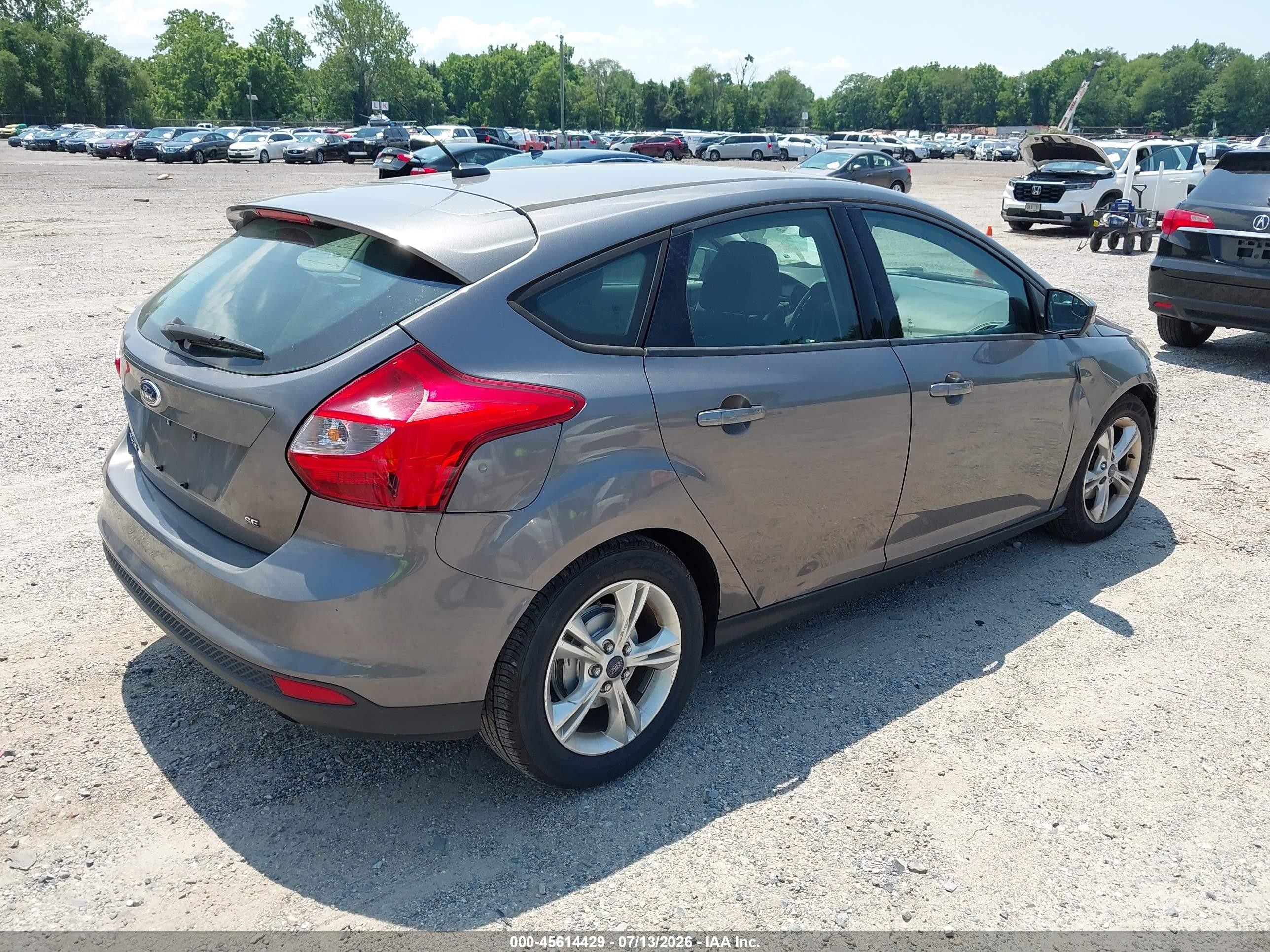 2014 Ford Focus Se Gray vin: 1FADP3K24EL125835