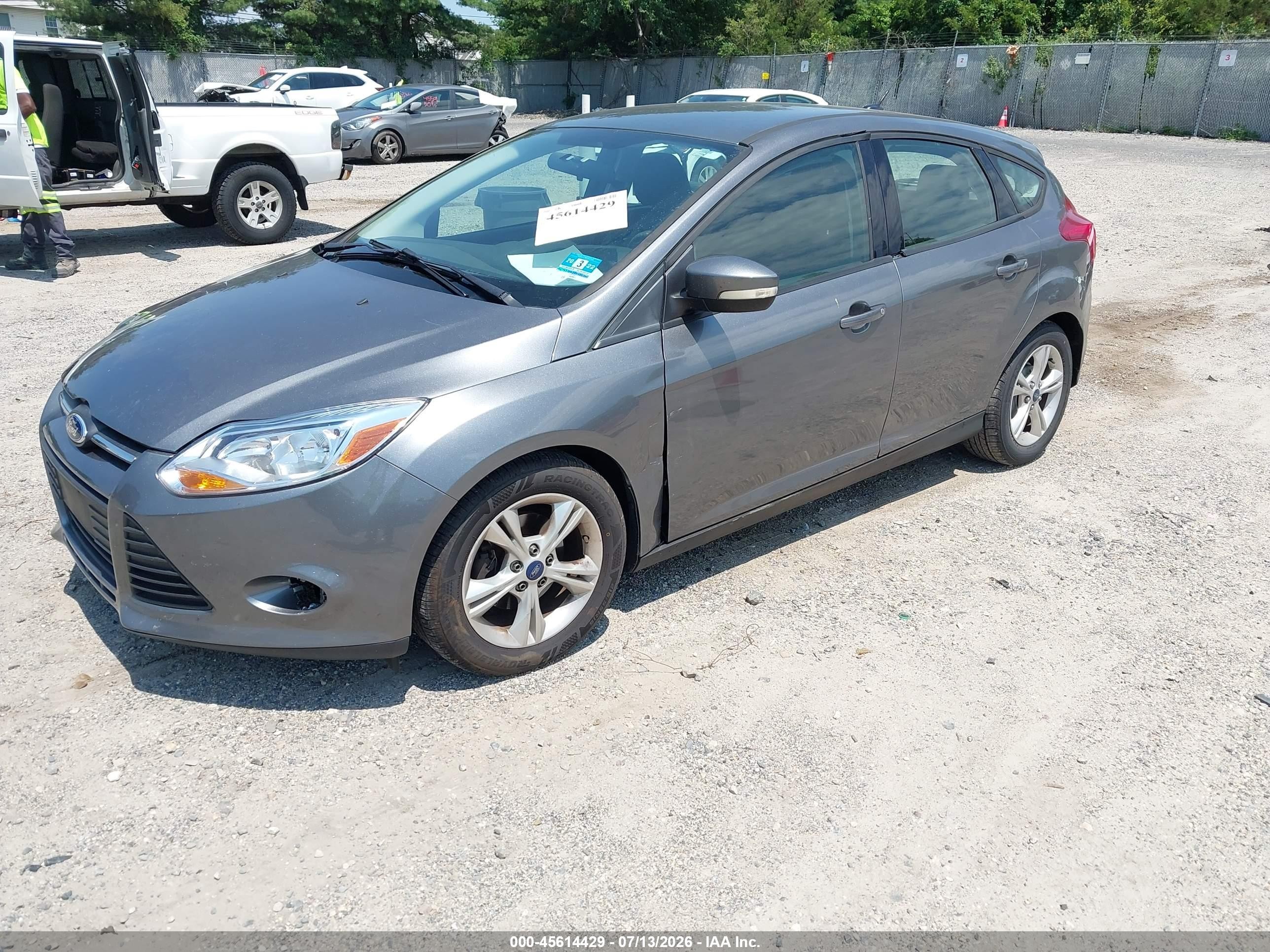 2014 Ford Focus Se Gray vin: 1FADP3K24EL125835