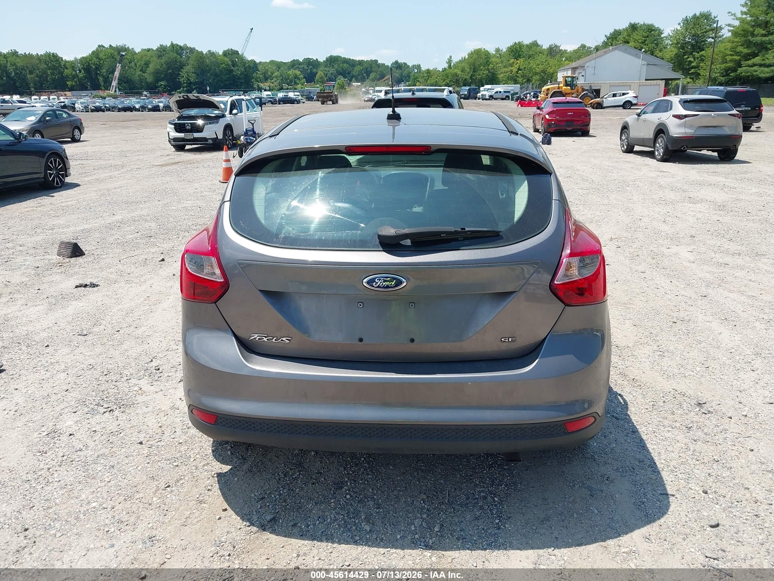 2014 Ford Focus Se Gray vin: 1FADP3K24EL125835