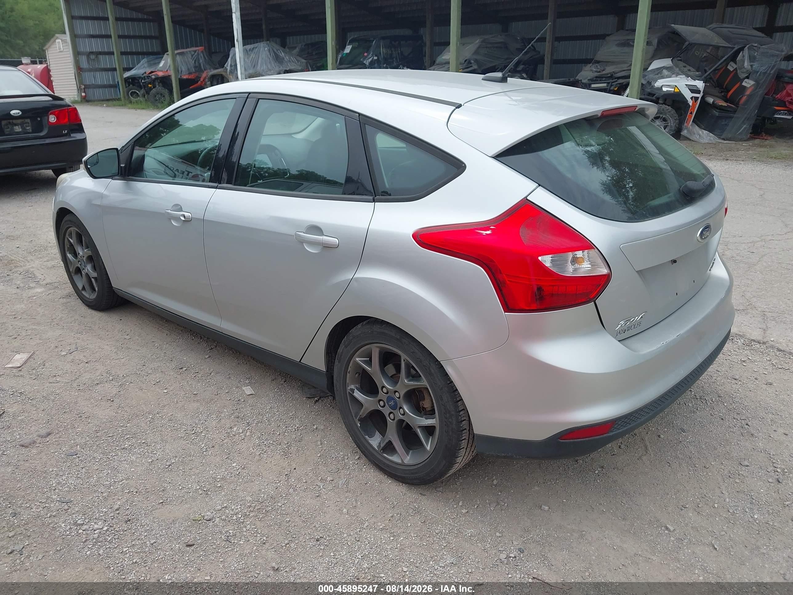 2014 Ford Focus Se Silver vin: 1FADP3K24EL151299