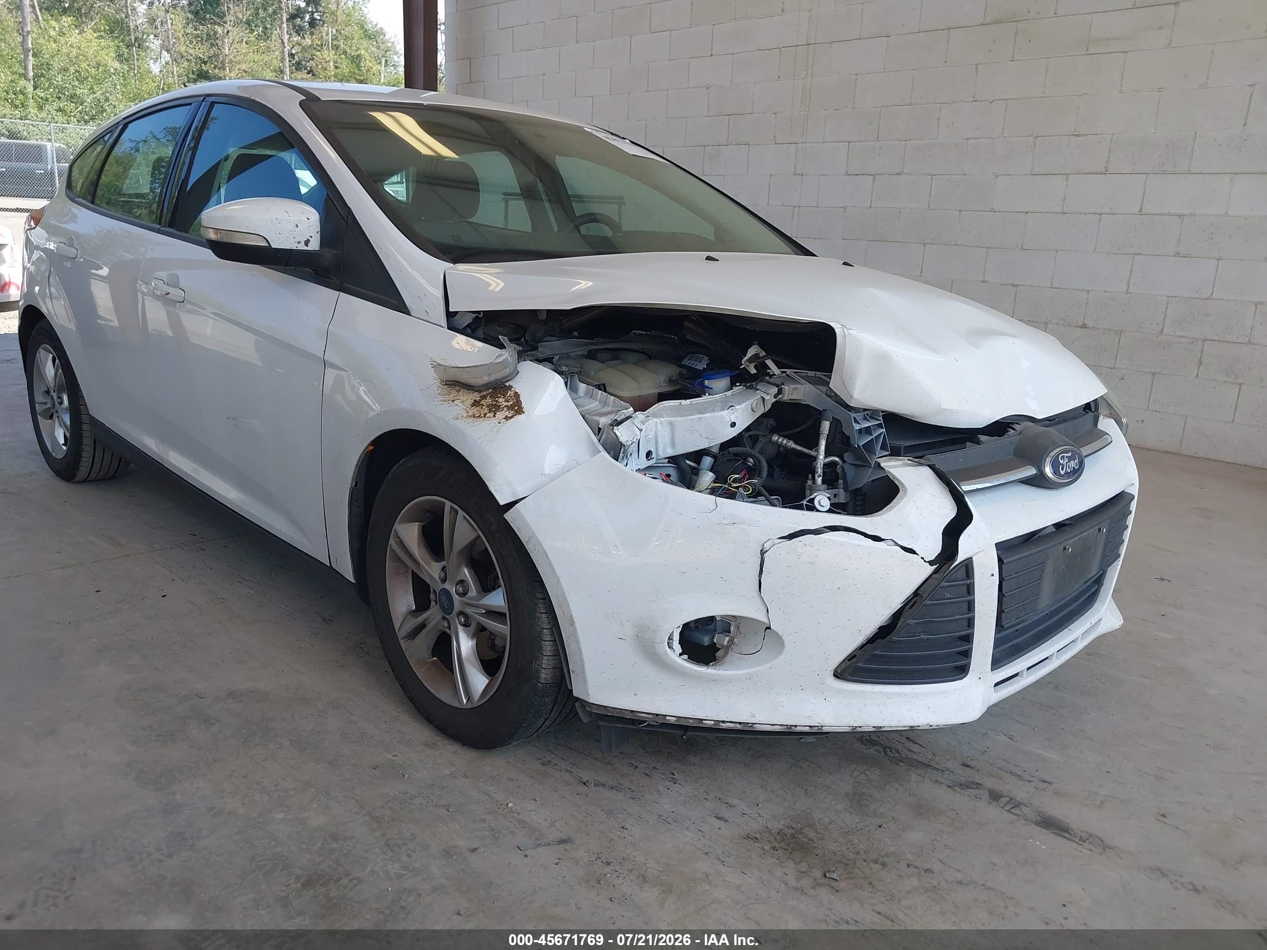 2014 Ford Focus Se White vin: 1FADP3K24EL175778