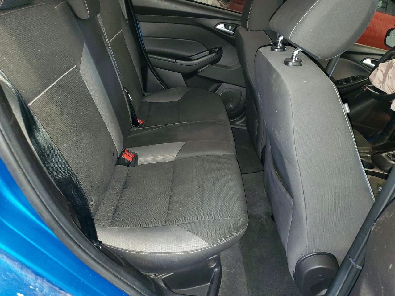 2014 Ford Focus Se Blue vin: 1FADP3K24EL202431
