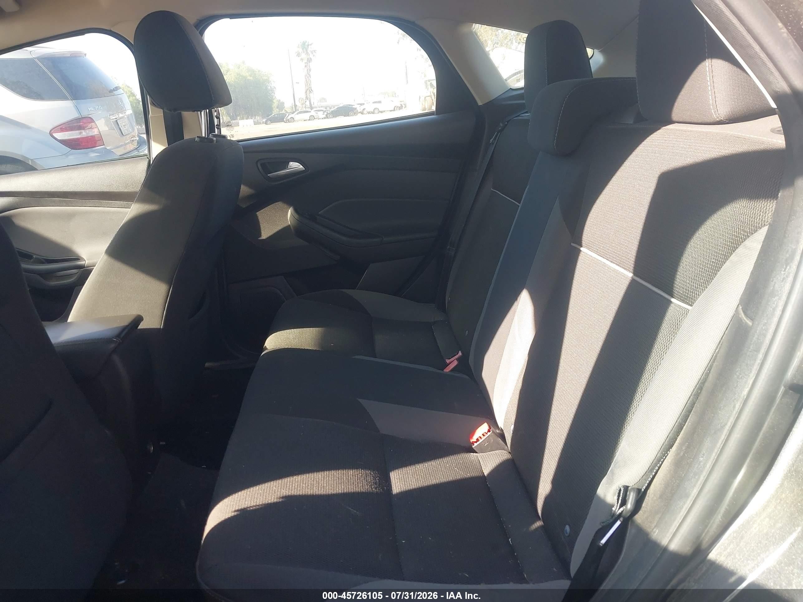 2014 Ford Focus Se White vin: 1FADP3K24EL230150