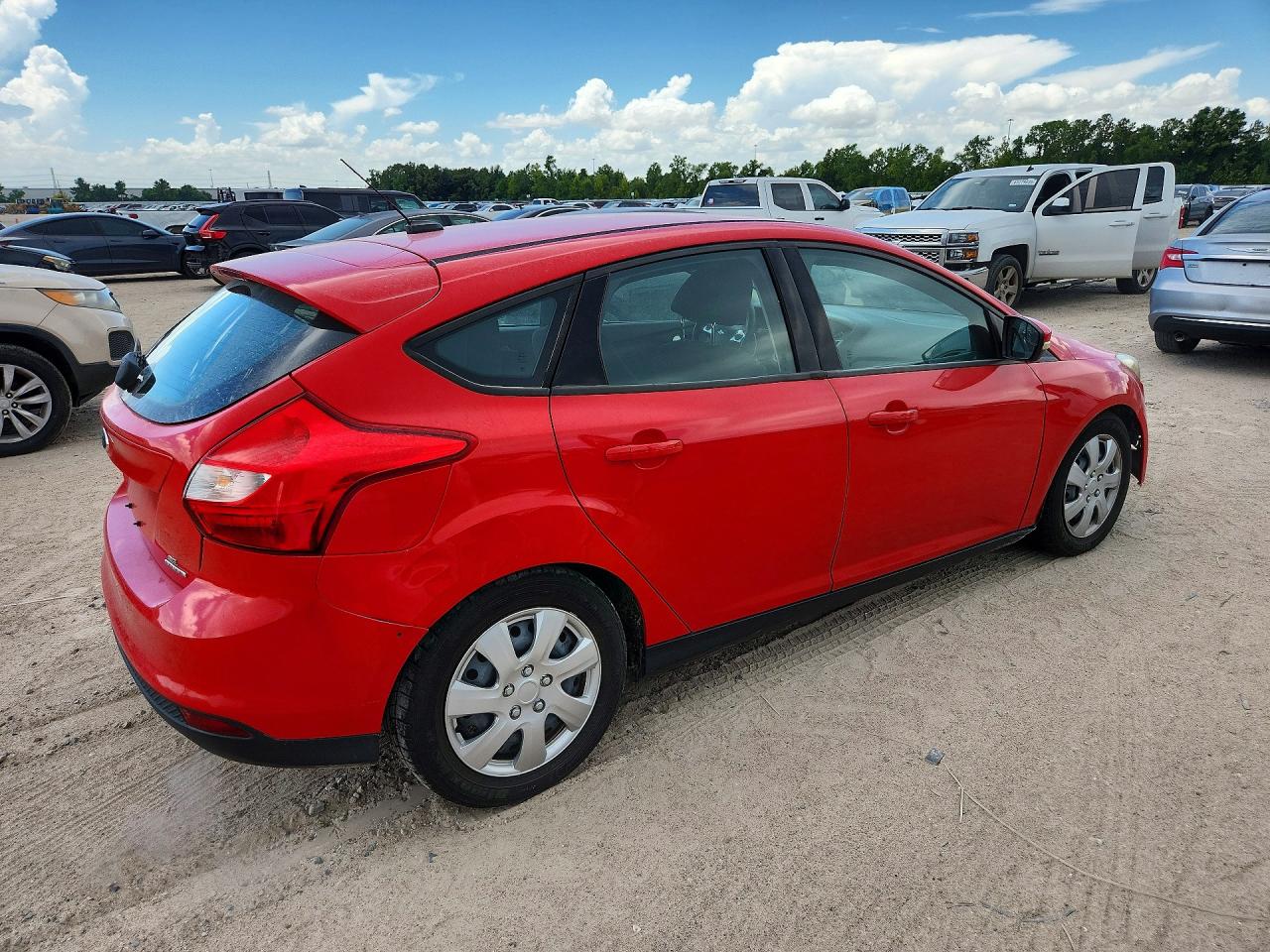 2014 Ford Focus Se Red vin: 1FADP3K24EL246929