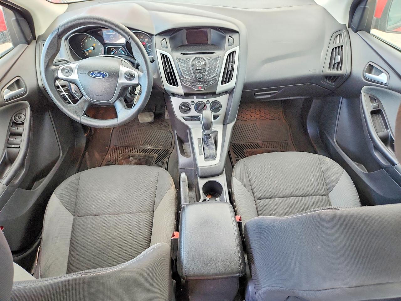 2014 Ford Focus Se Red vin: 1FADP3K24EL246929