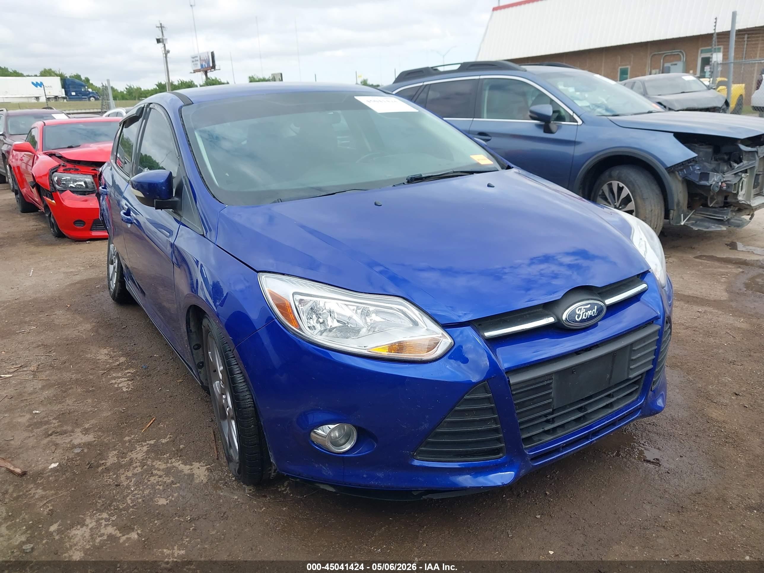2014 Ford Focus Se Blue vin: 1FADP3K24EL276092